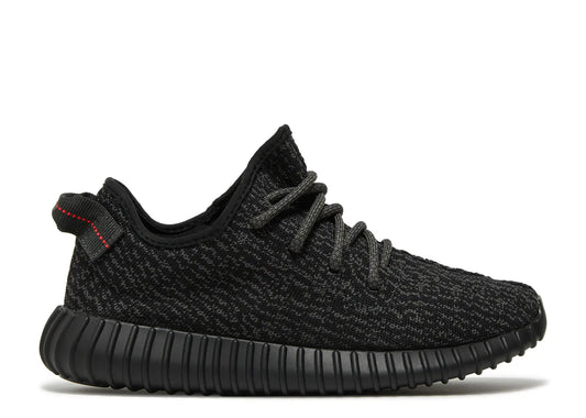 YEEZY BOOST 350 PIRATE BLACK (PRE OWNED W/ BOX)