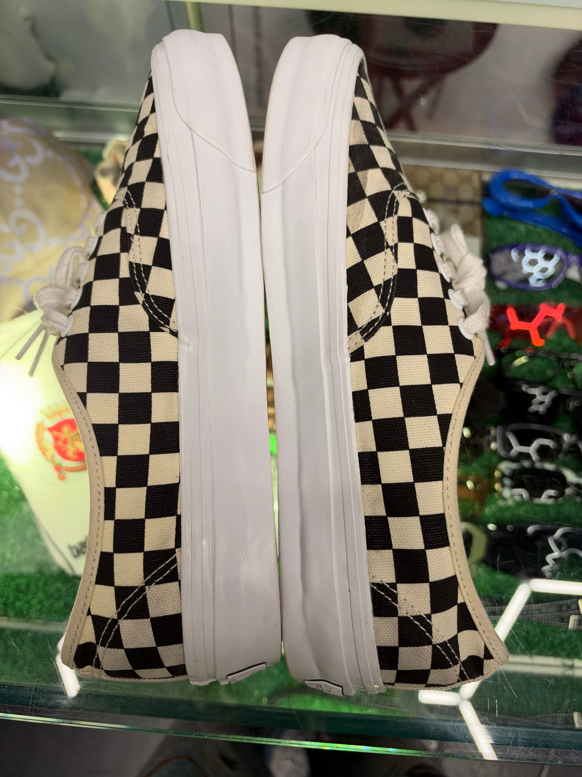 VANS CHECKERBOARD 44 LX (PRE-OWNED)
