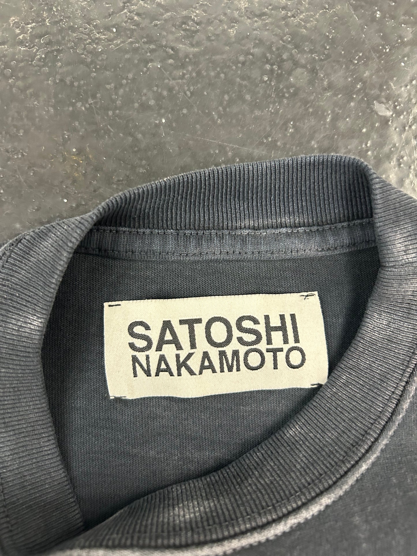 SATOSHI NAKAMOTO POSITIVE ENERGY TEE “BLACK” (VNDS)