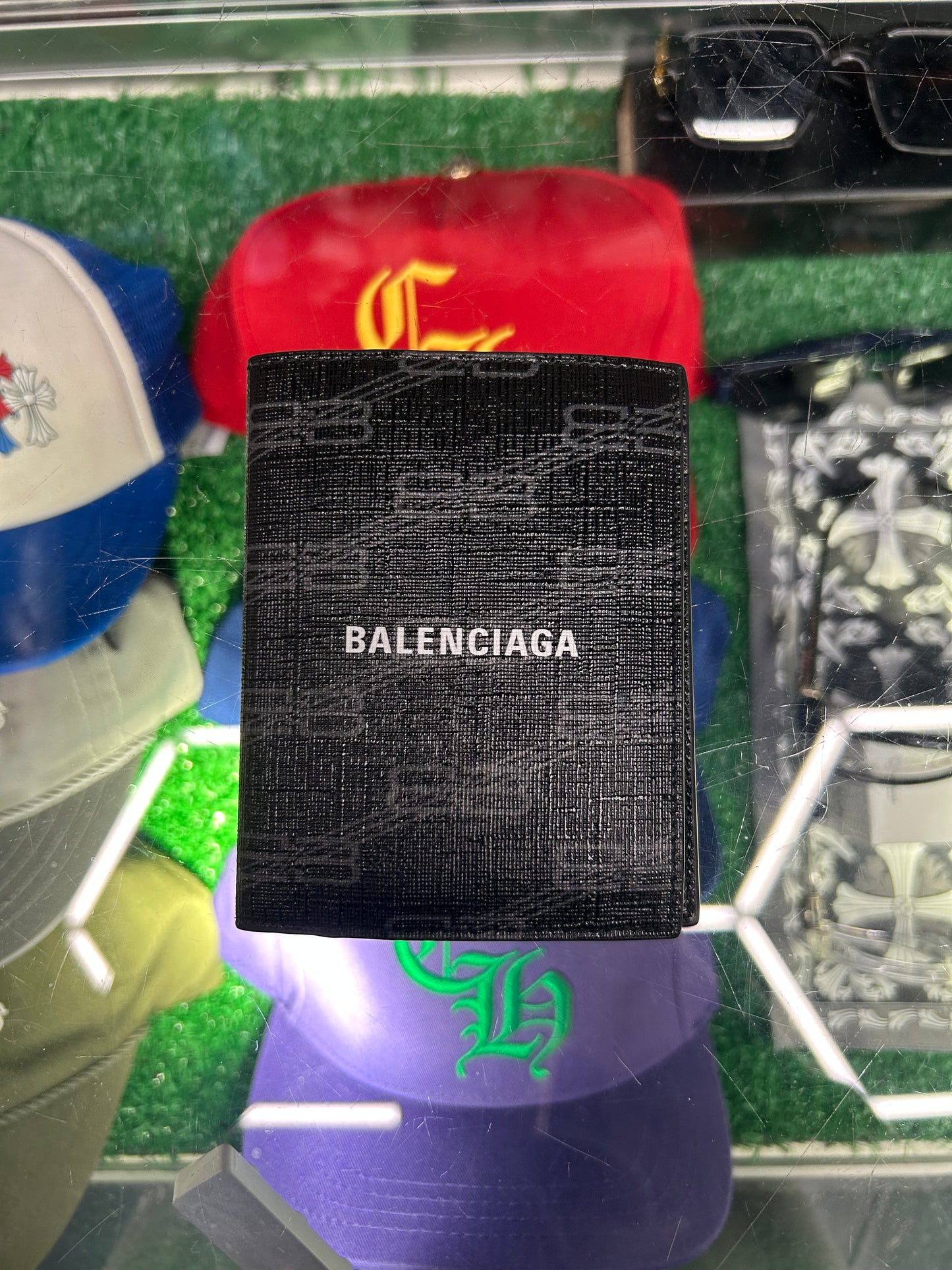 BALENCIAGA VERTICAL LOGO TRIFOLD BLACK WALET (PRE-OWNED)