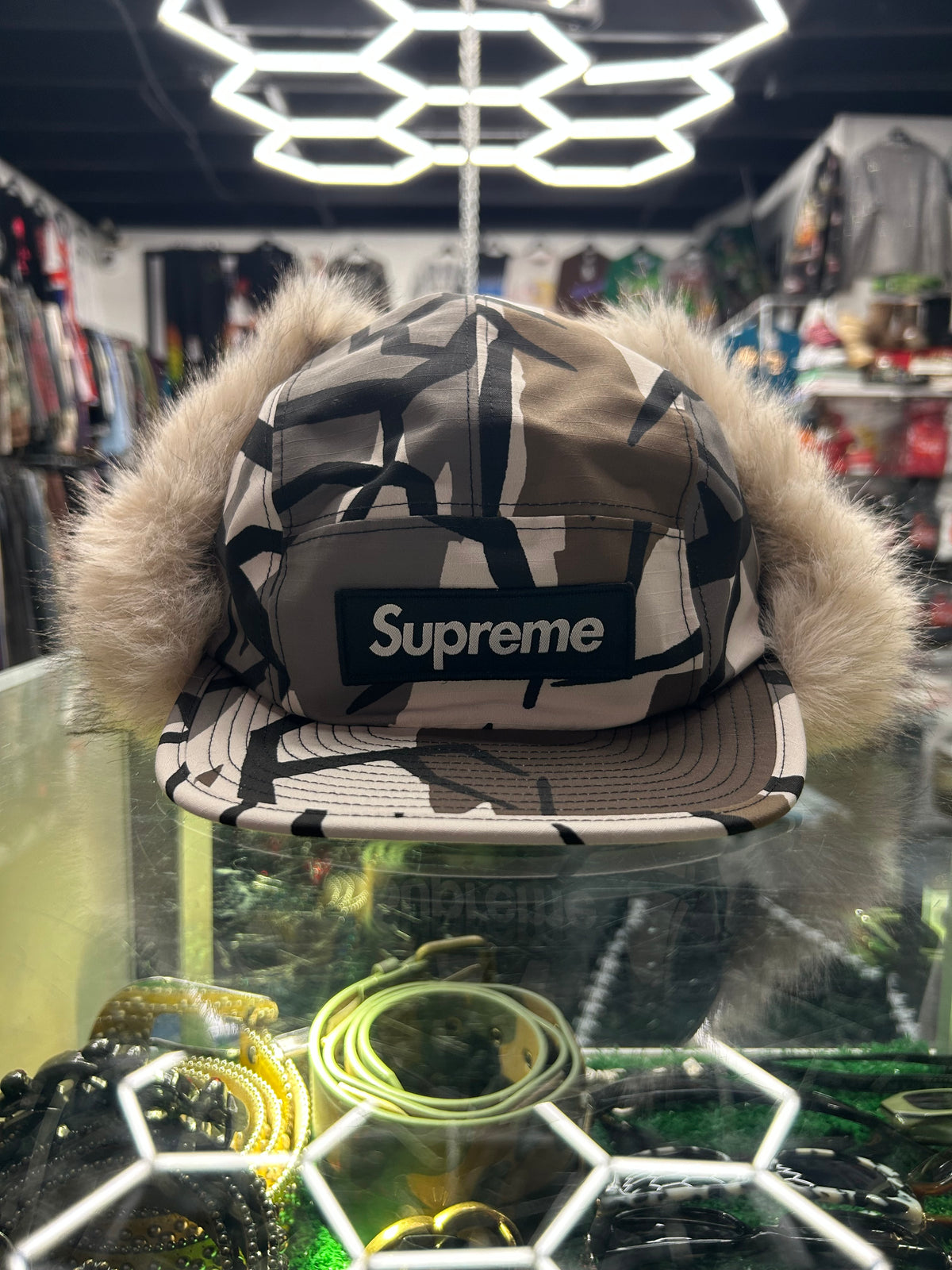 SUPREME GORE-TEX EARFLAP CAMP CAP (BRAND NEW)