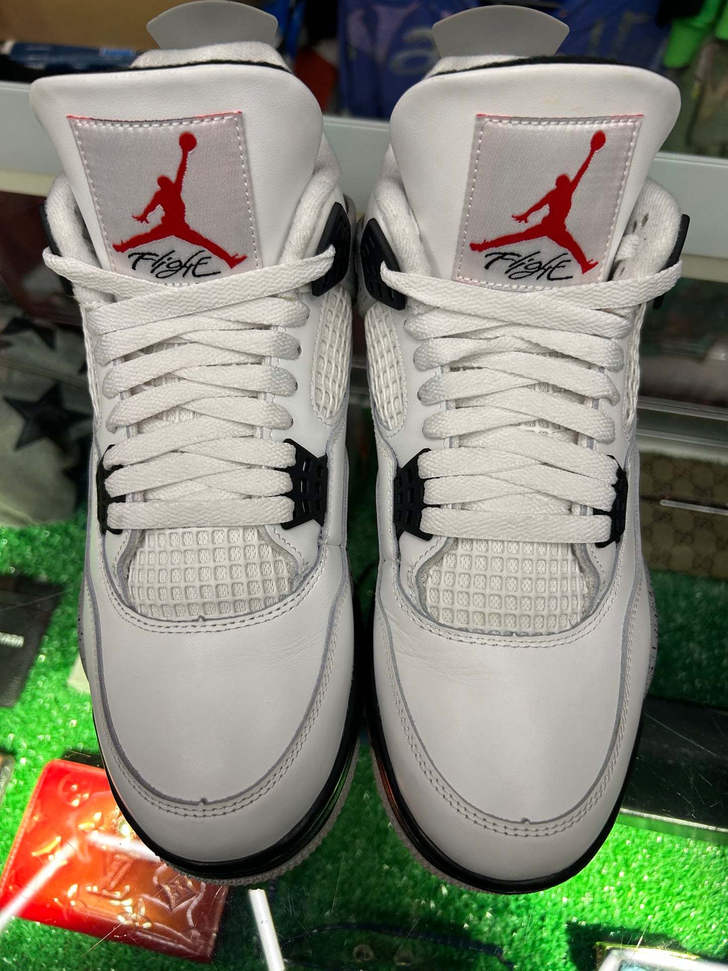 JORDAN 4 RETRO WHITE CEMENT GREY (PRE-OWNED / WITH BOX)