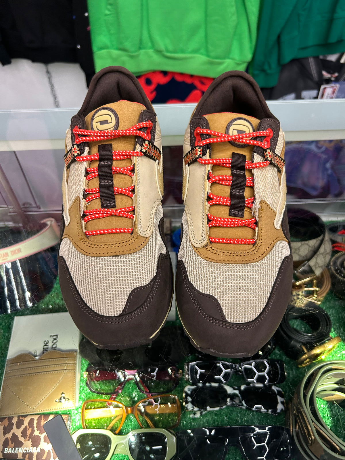 TRAVIS SCOTT NIKE AIR MAX 1 BAROQUE BROWN (PRE-OWNED W/ BOX)