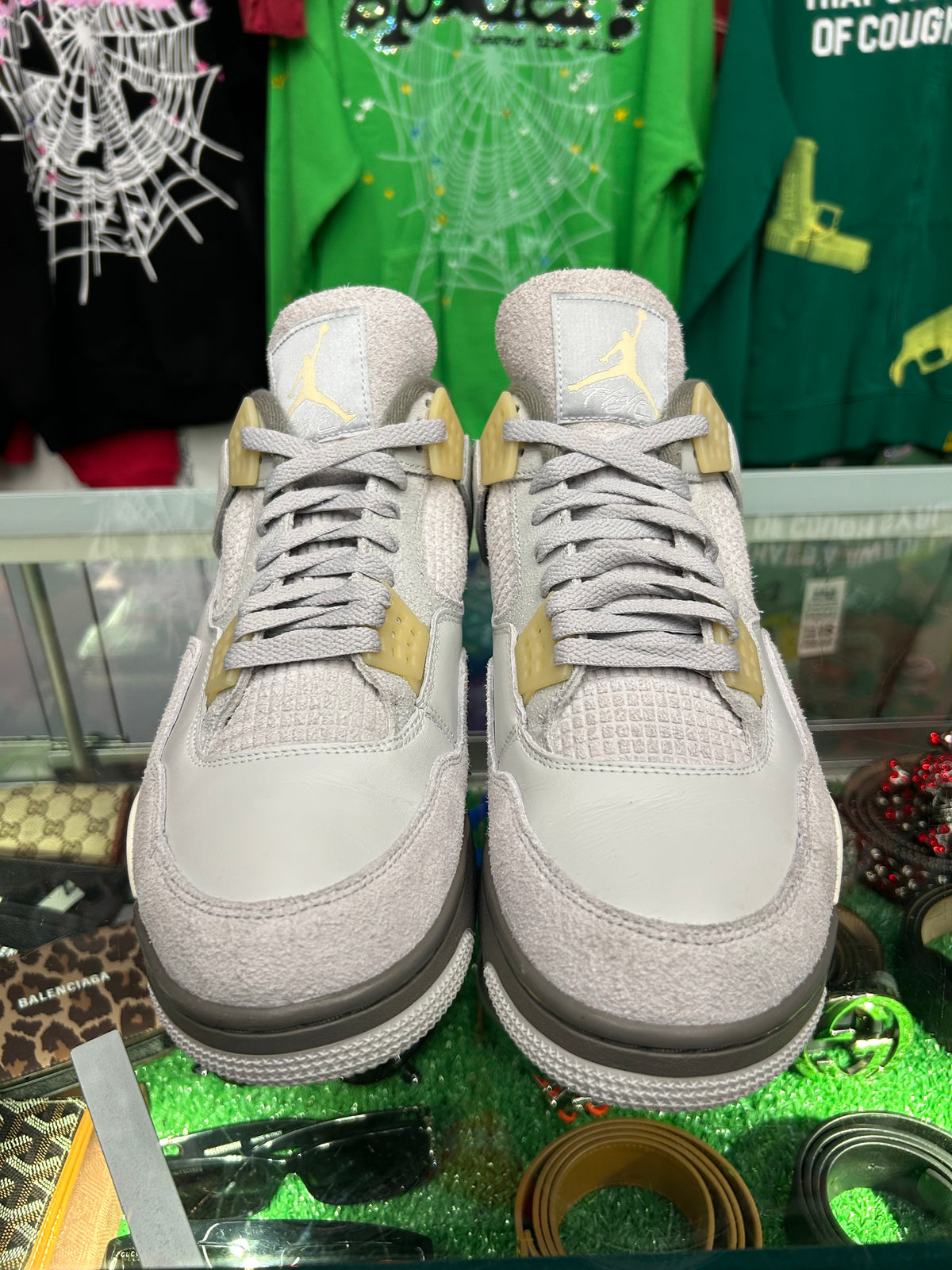 JORDAN 4 CRAFT (PRE-OWNED W/ BOX)