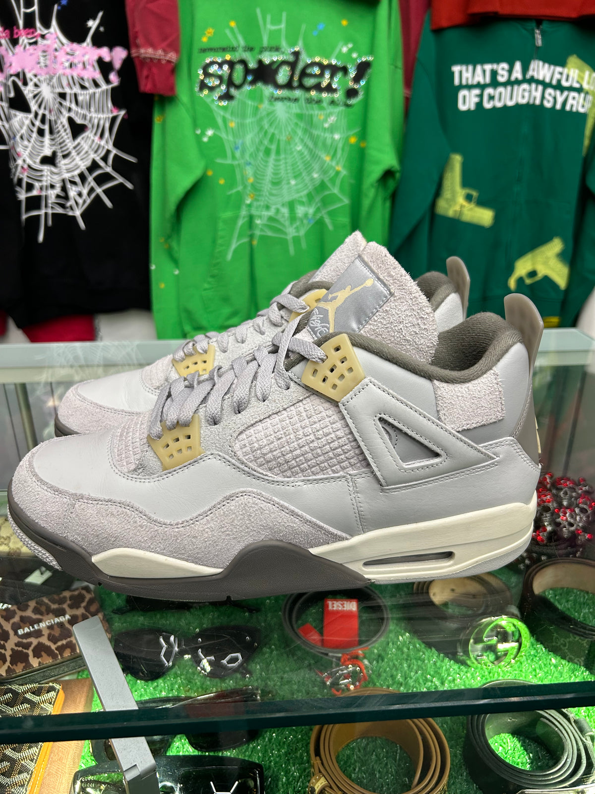 JORDAN 4 CRAFT (PRE-OWNED W/ BOX)