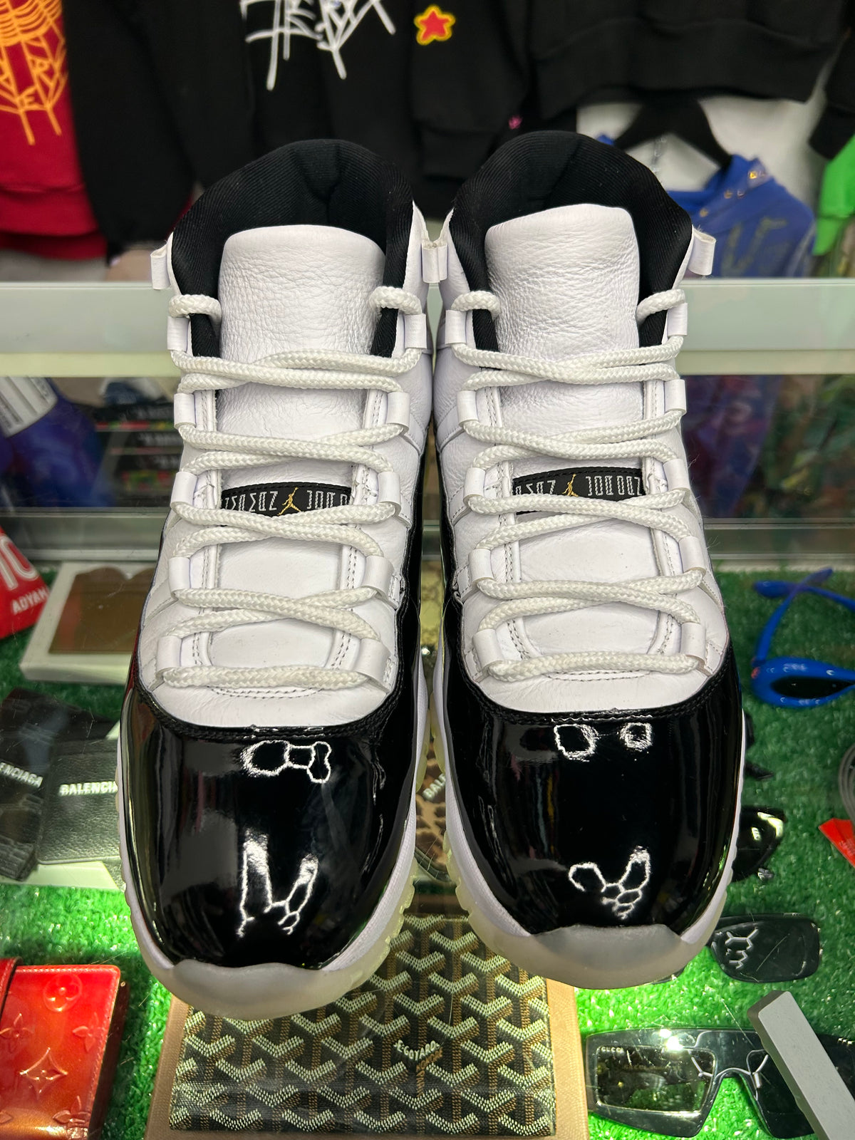 JORDAN 11 GRATITUDES (PRE-OWNED W/ BOX)