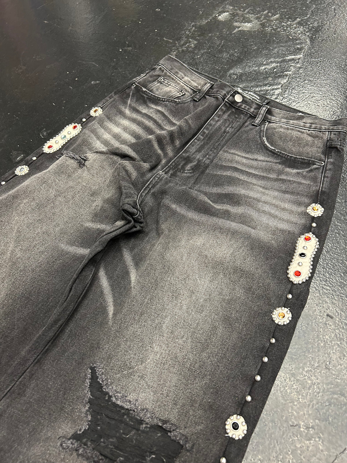 JAPANESE SORROWS 15 O.Z. BAGGY EMBELLISHED JEANS “BLACK” (BRAND NEW) (SIZE 34)