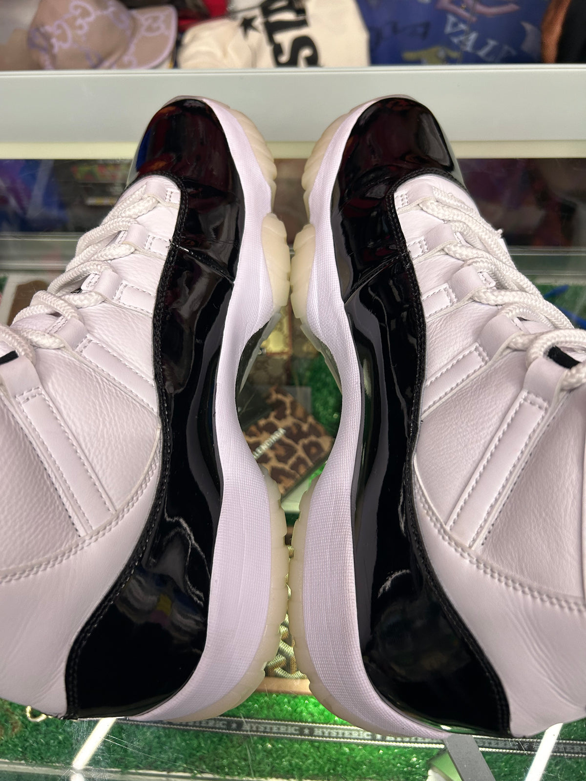 JORDAN 11 GRATITUDES (PRE-OWNED W/ BOX)