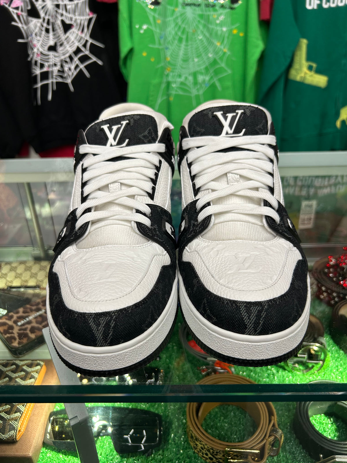 LOUIS VUITTON LV TRAINER WHITE BLACK (PRE-OWNED W/ BOX) (LV 12 FITS LIKE A 13-14)