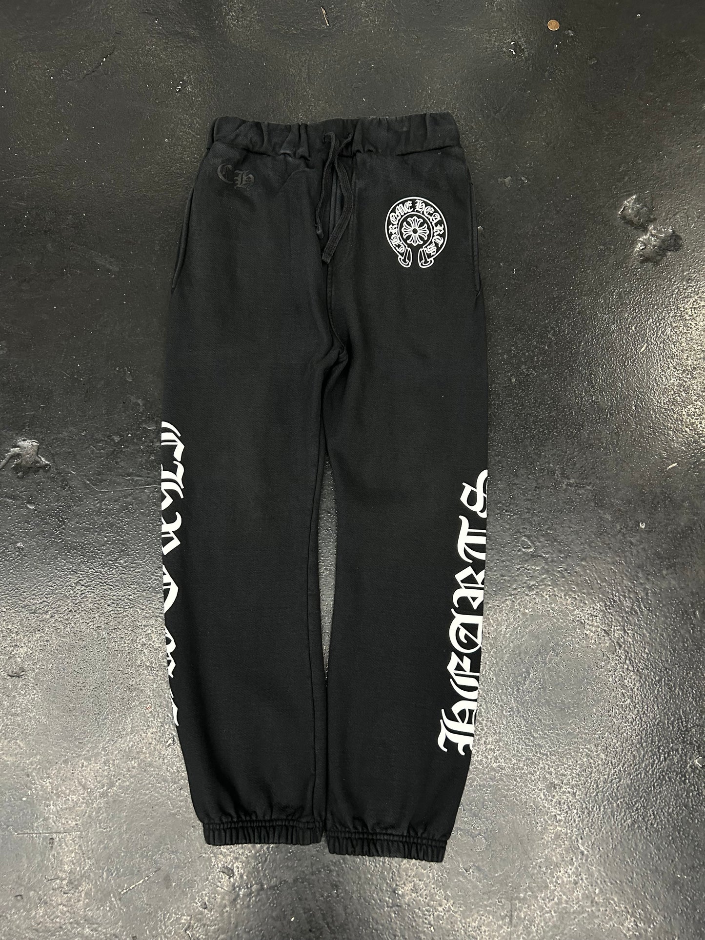 CHROME HEARTS SCRIPT CUFFED SWEATPANTS “BLACK” (PRE-OWNED)