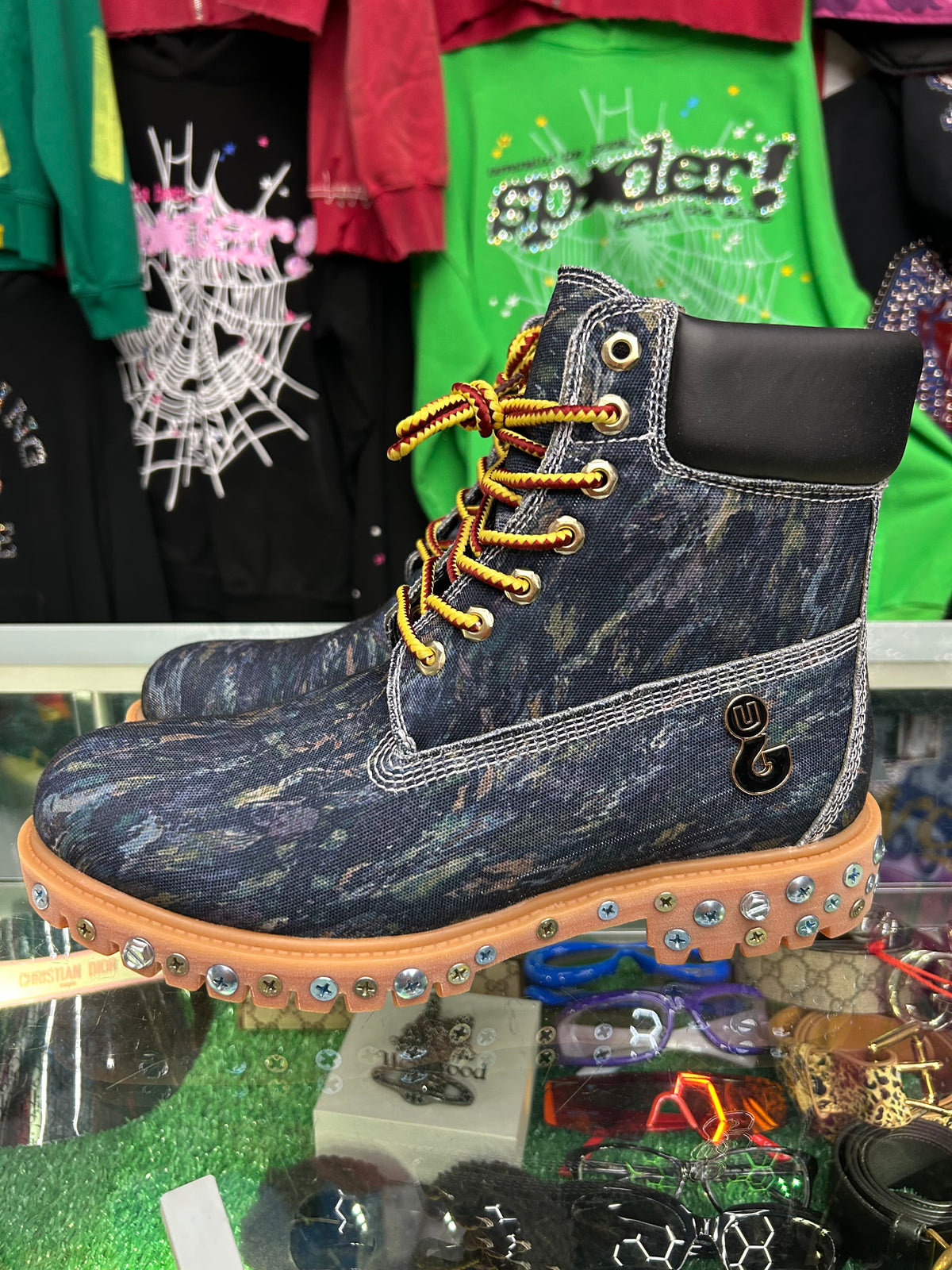GREEDY UNIT GLITCH CAMO SCREW BOOTS (BRAND NEW)