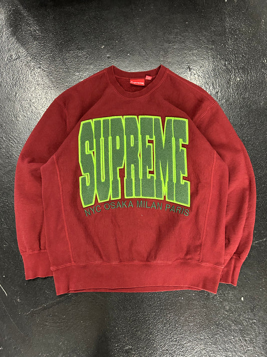 SUPREME BURGUNDY CARPET SPELL OUT CREWNECK (PRE OWNED)