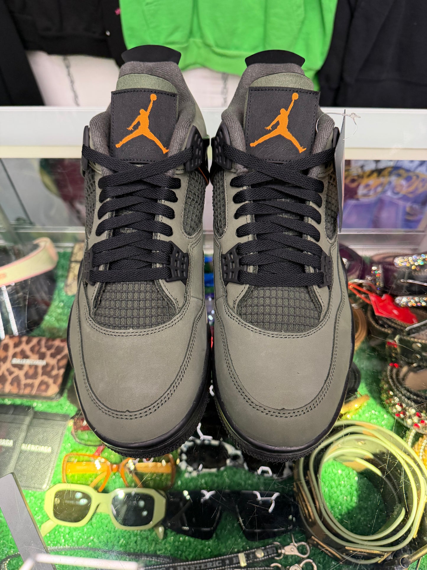JORDAN 4 UNDEFEATED (BRAND NEW)