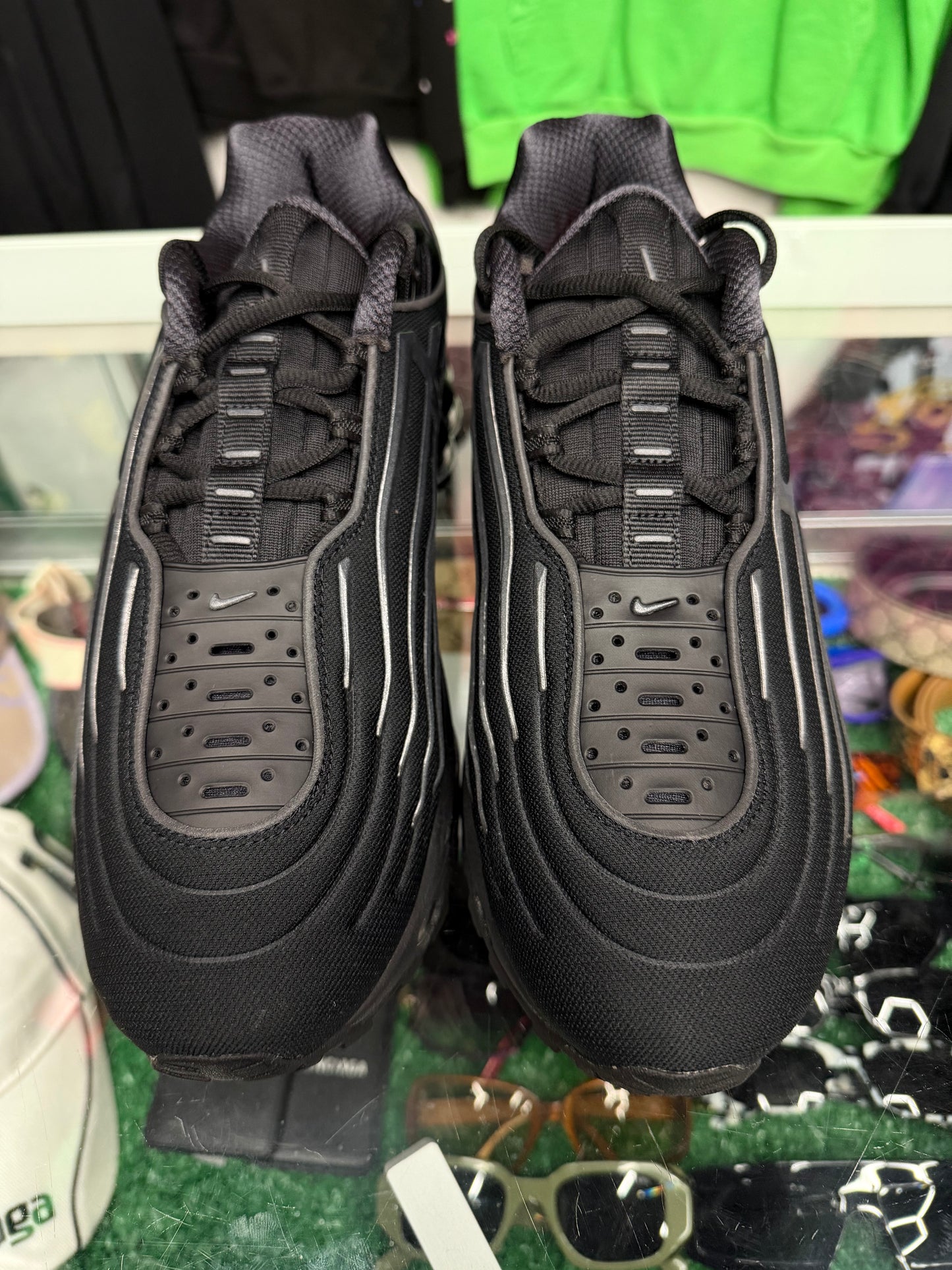SUPREME AIRMAX 2001 AIR ECSTASY (BRAND NEW)