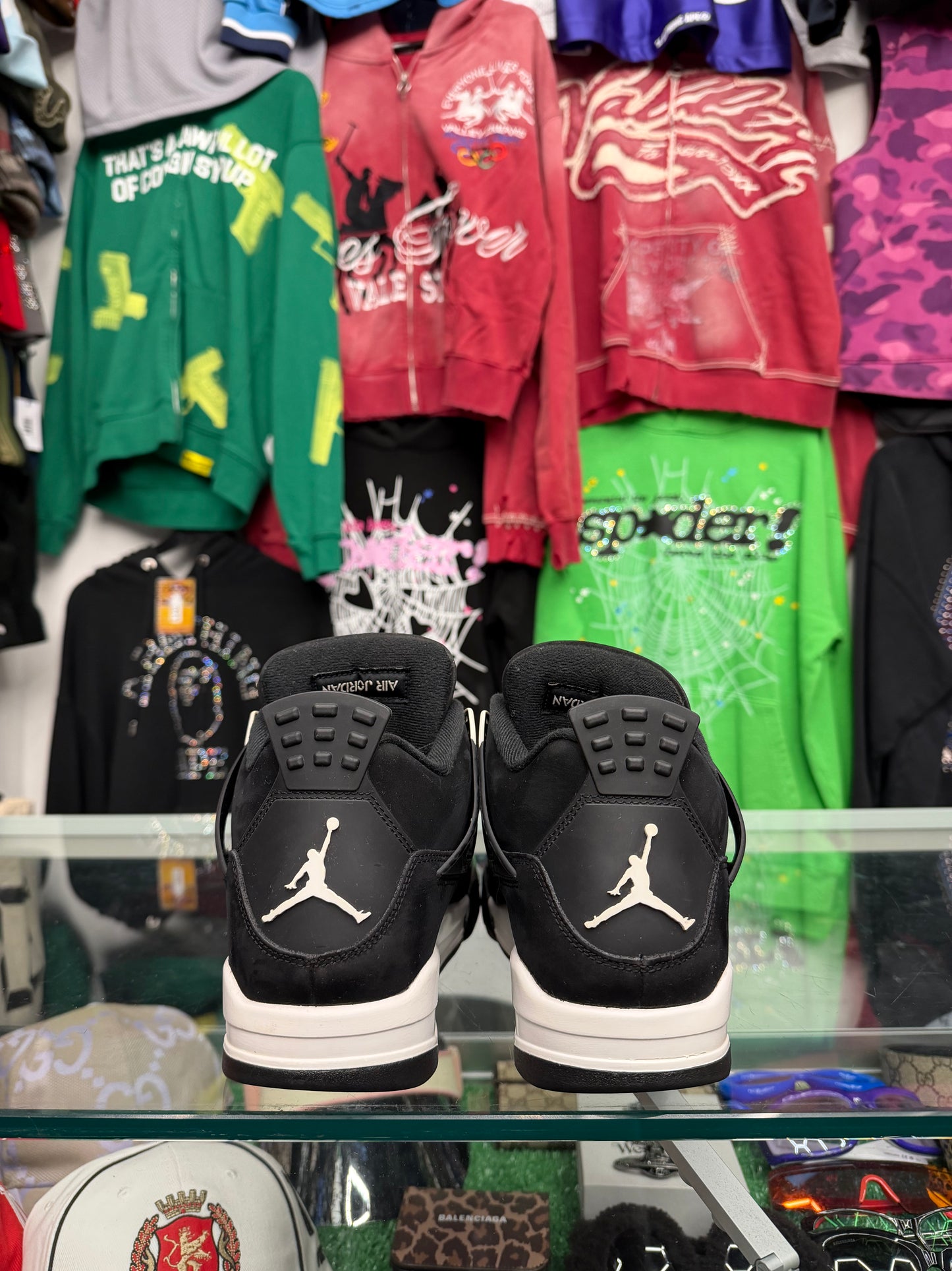 JORDAN 4 WHITE THUNDER (PRE-OWNED W/ BOX)