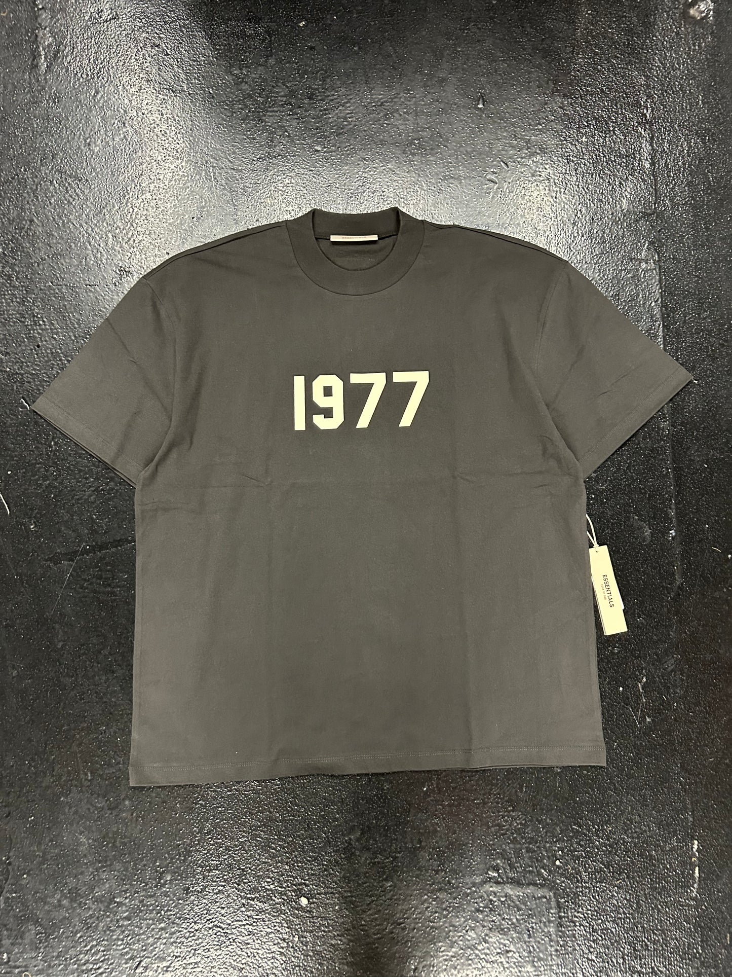 ESSENTIALS 1977 LOGO GREY TEE (BRAND NEW)