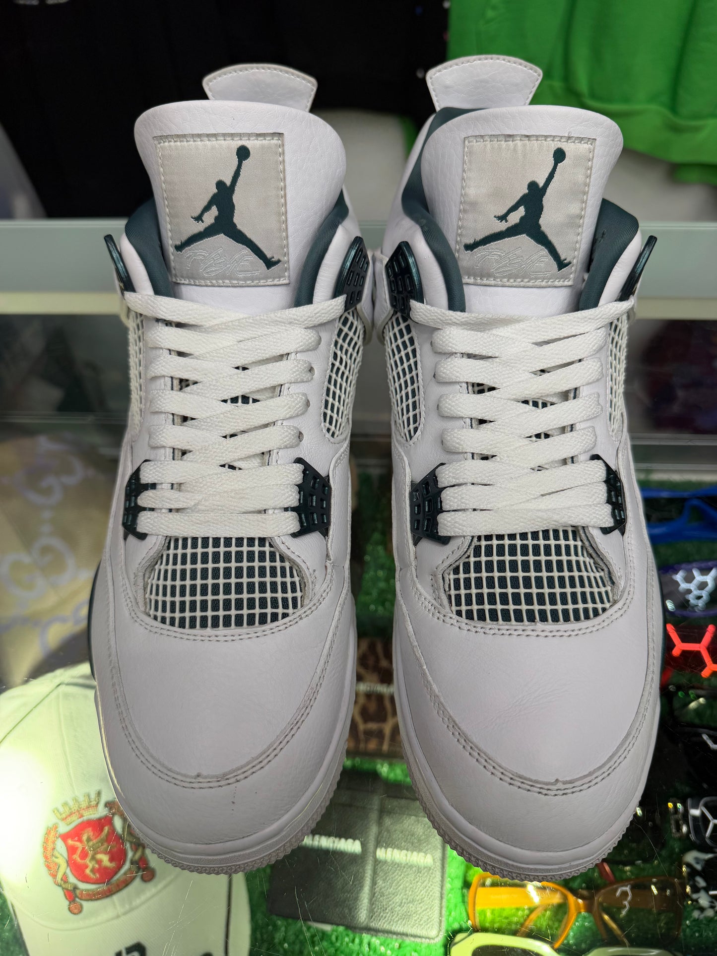 JORDAN 4 OXIDIZED GREEN (PRE-OWNED W/ BOX)