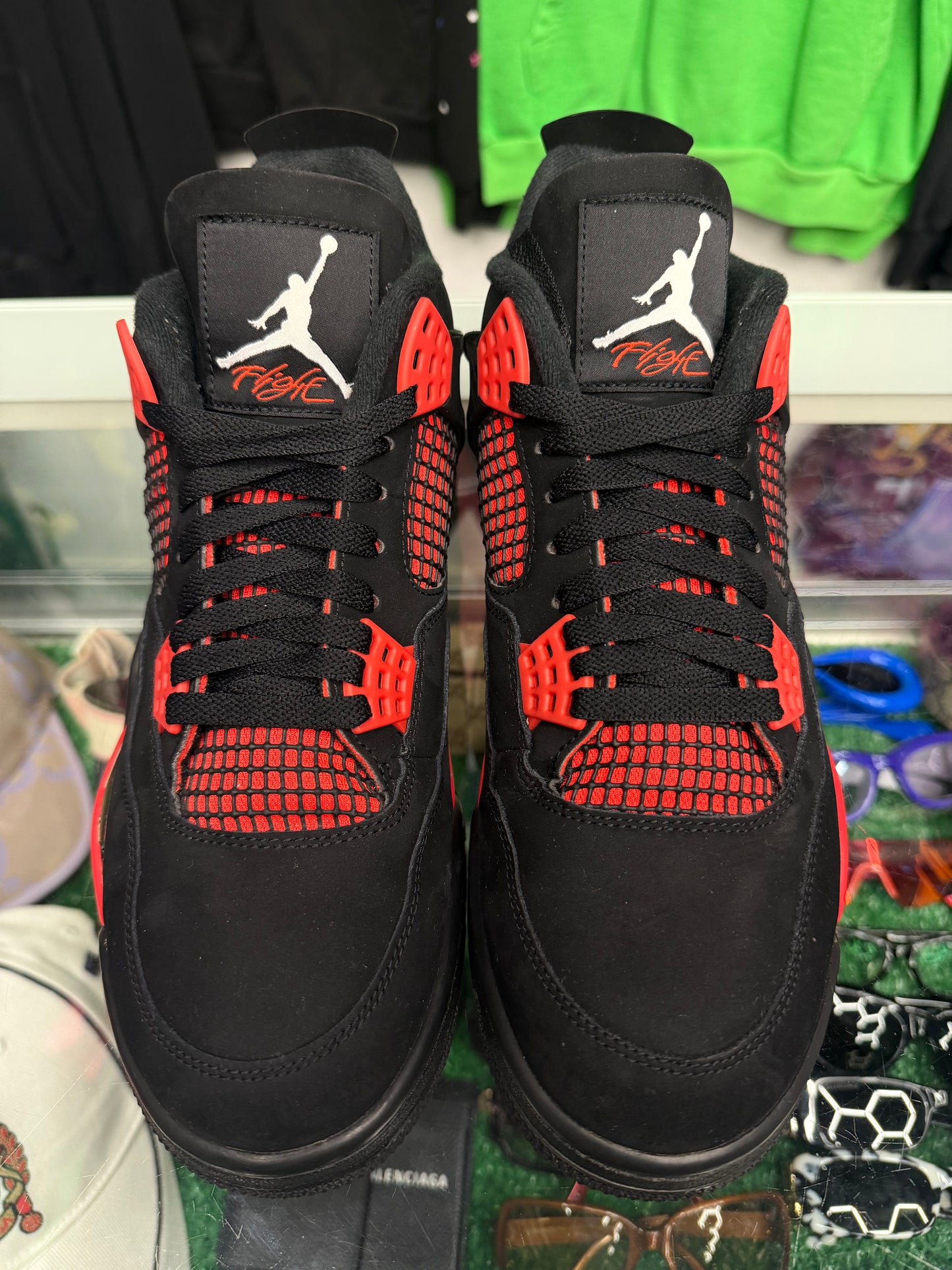 JORDAN 4 RED THUNDER (PRE-OWNED W/ BOX)