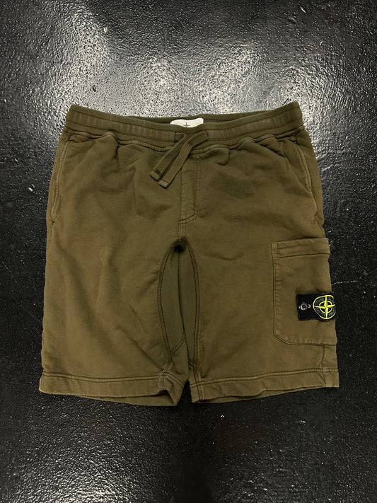STONE ISLAND MOSS GREEN SHORTS (PRE OWNED)