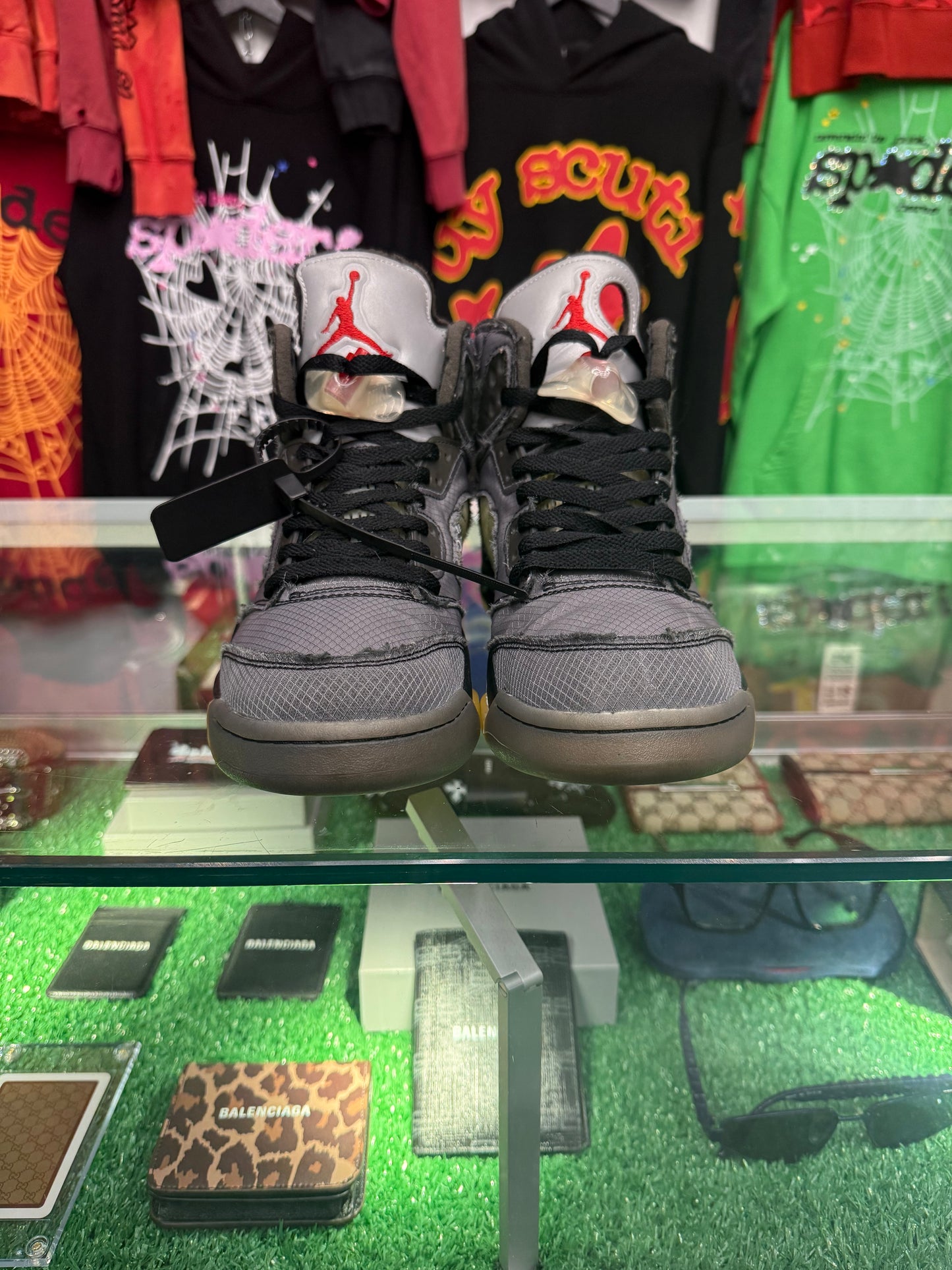 JORDAN 5 MUSLIN OFF WHITE (PRE-OWNED W/ BOX)