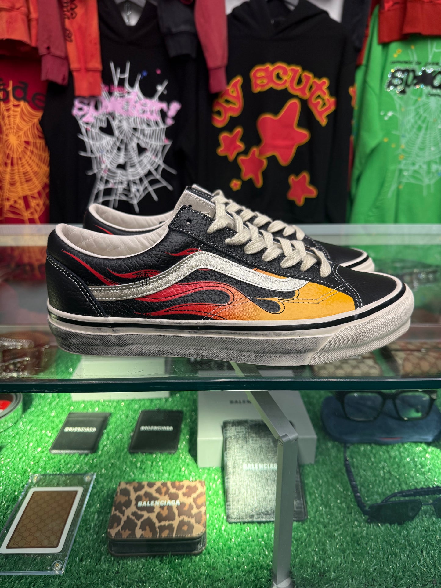 VANS OLD SKOOL LX ‘ARCHIVE FLAME SNEAKER (PRE-OWNED W/ BOX)