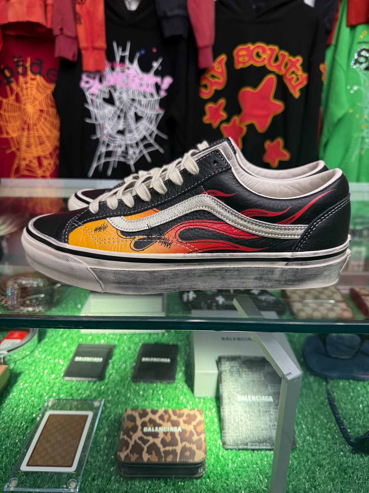 VANS OLD SKOOL LX ‘ARCHIVE FLAME SNEAKER (PRE-OWNED W/ BOX)