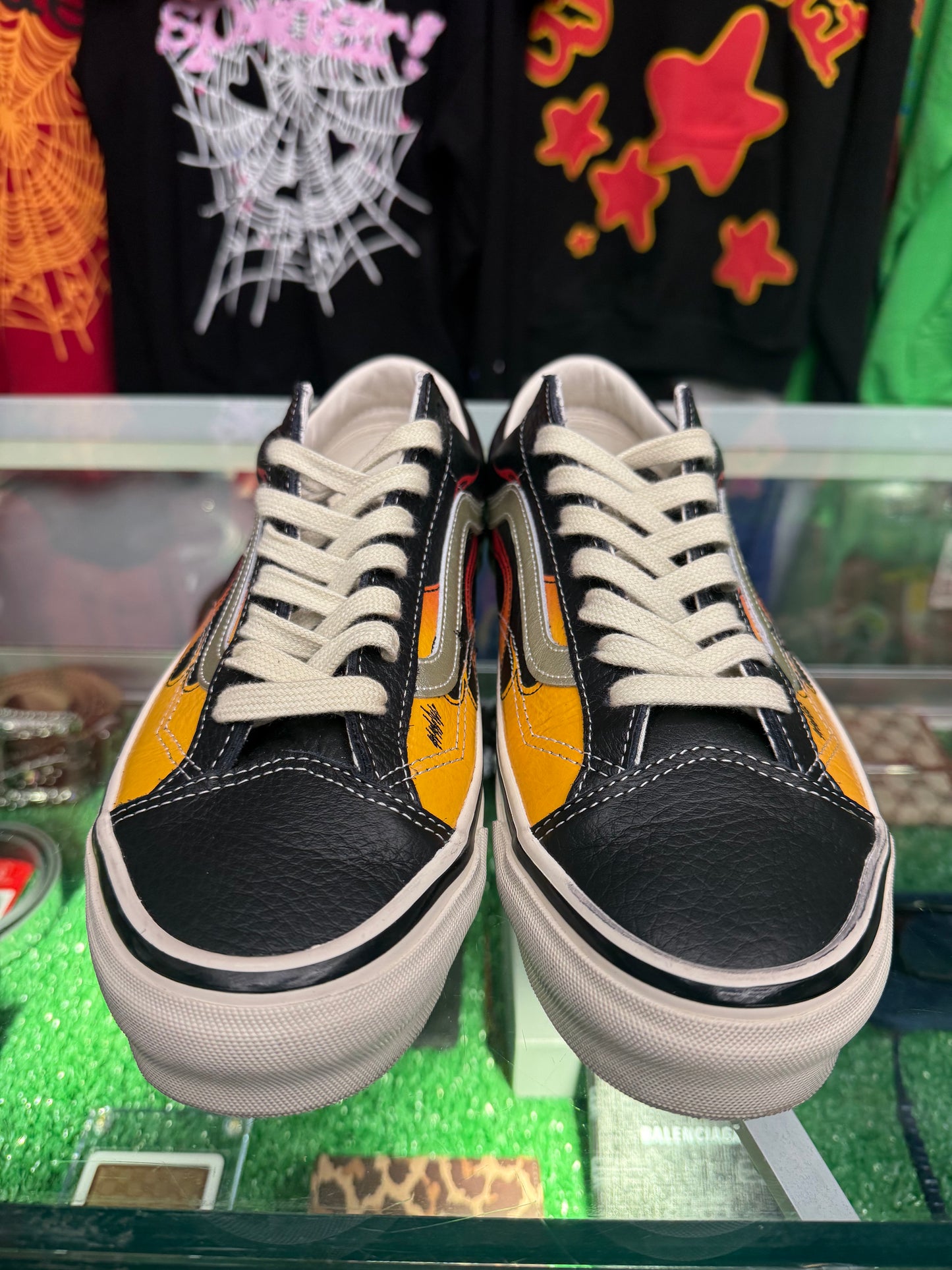 VANS OLD SKOOL LX ‘ARCHIVE FLAME SNEAKER (PRE-OWNED W/ BOX)