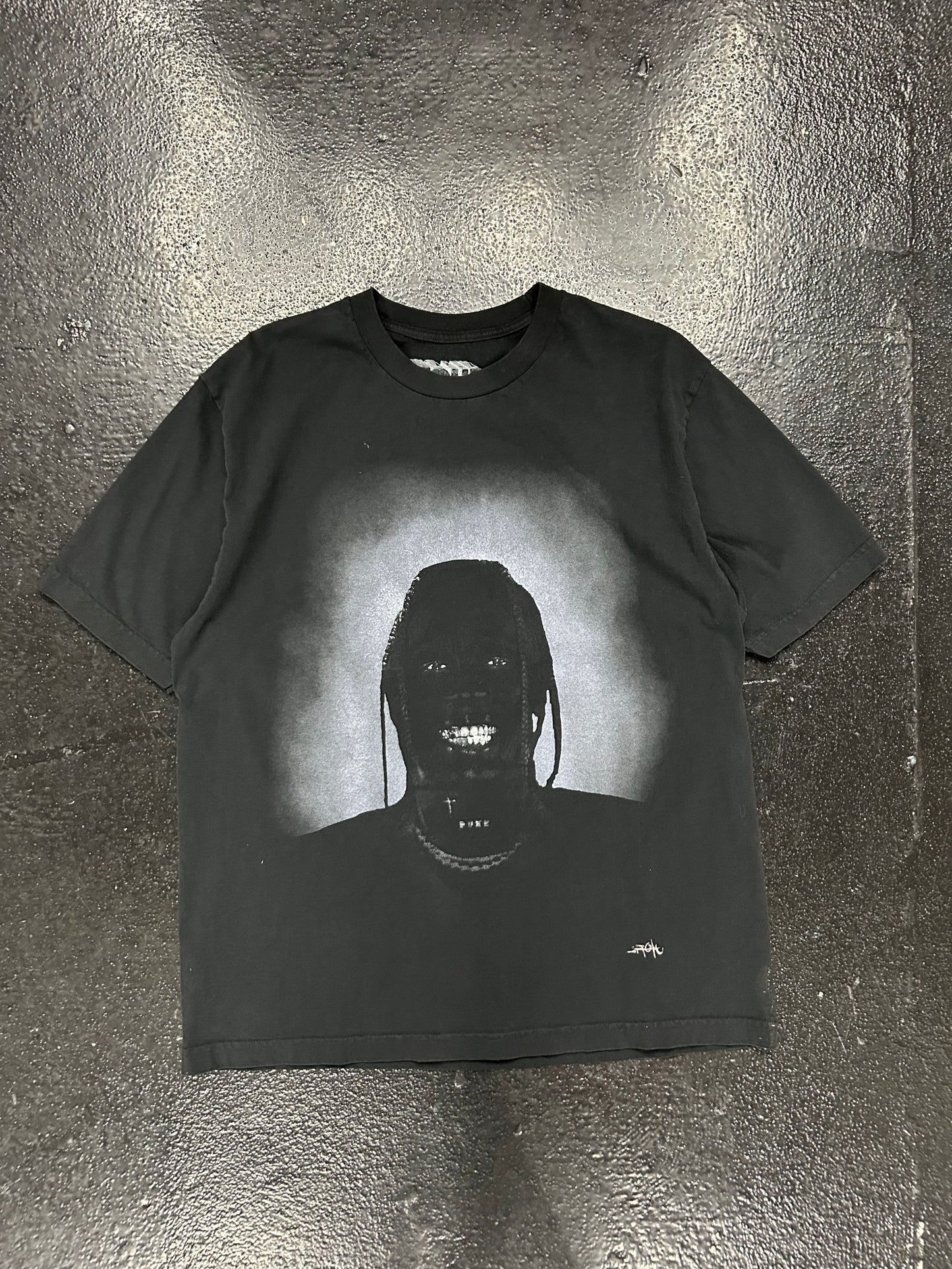 TRAVIS SCOTT TOUR FACE TEE (PRE OWNED)