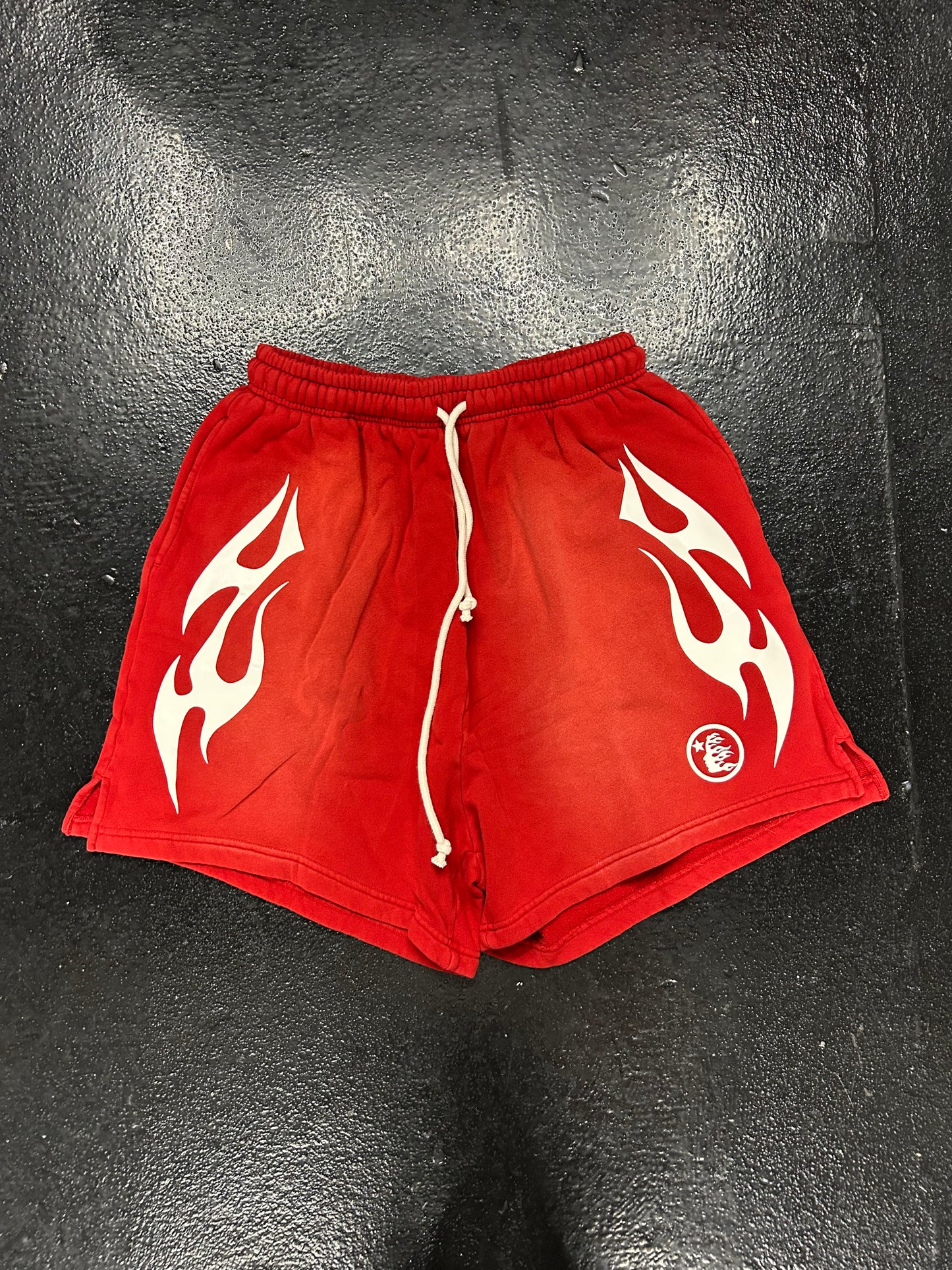 HELLSTAR FLAME RED SWEAT SHORTS (BRAND NEW)
