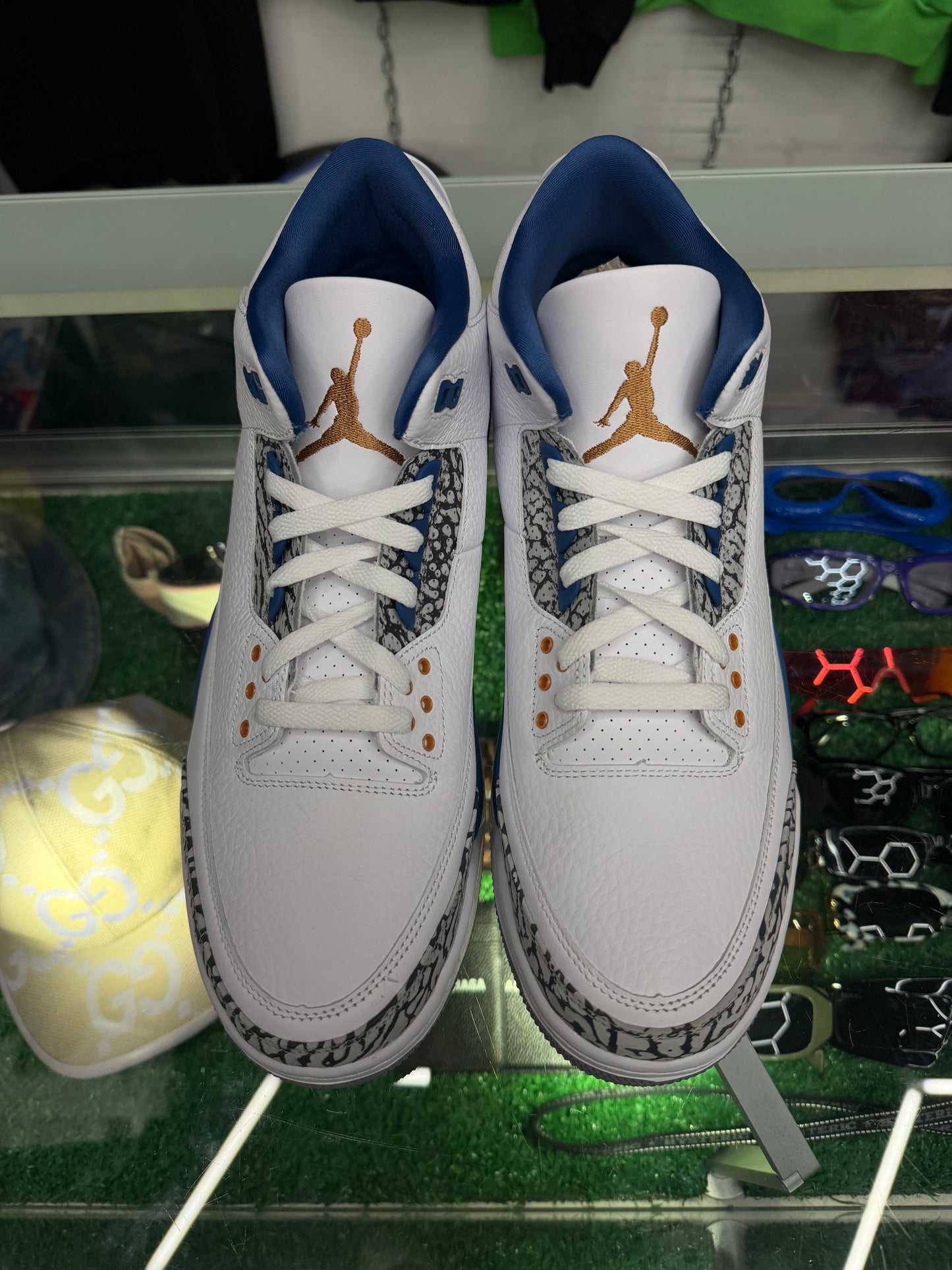 JORDAN 3 WIZARDS (BRAND NEW)