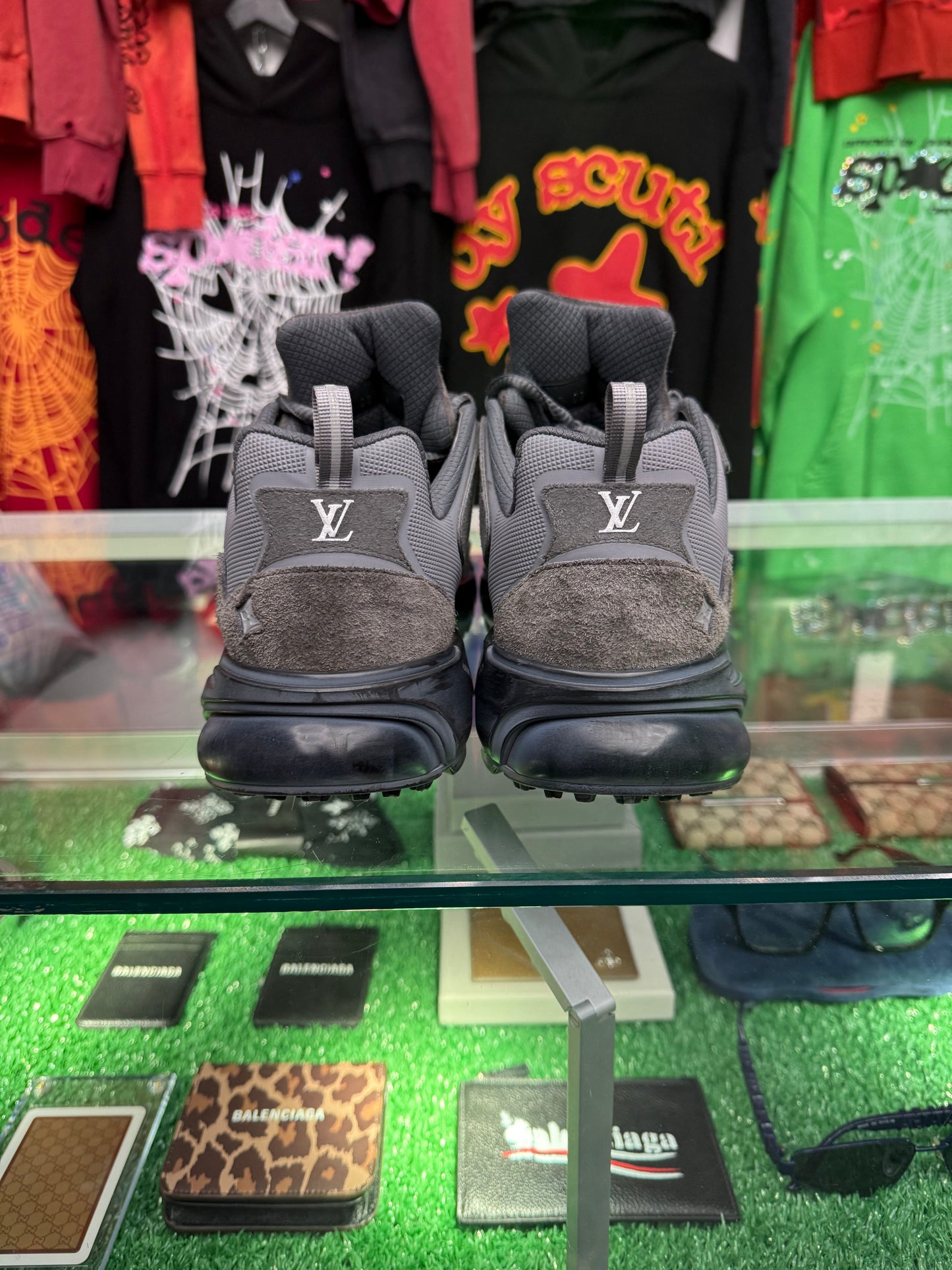 LOUIS VUITTON LV TATIC RUNNER SNEAKER (PRE-OWNED)