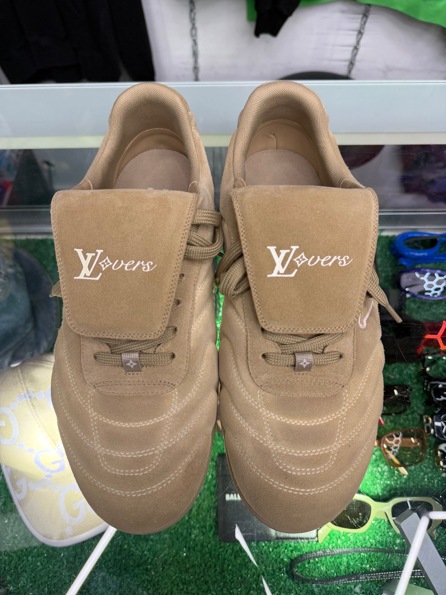 LOUIS VUITTON BEIGE FOOTPRINT (PRE-OWNED W/ BOX)