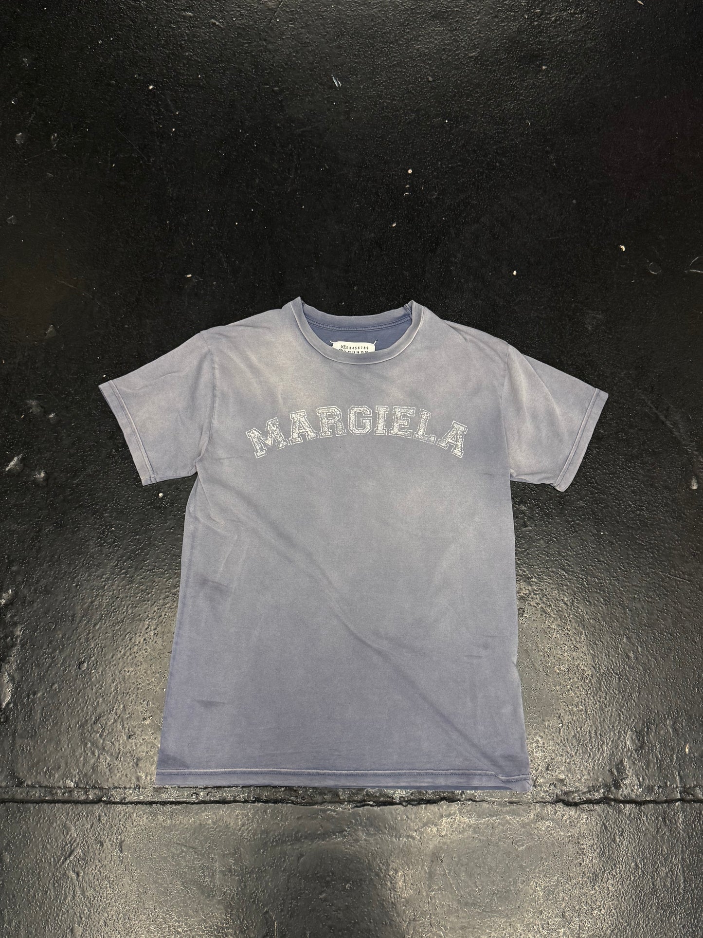 MAISON MARGIELA OVERDYE TREATMENT LOGO TEE (PRE-OWNED)