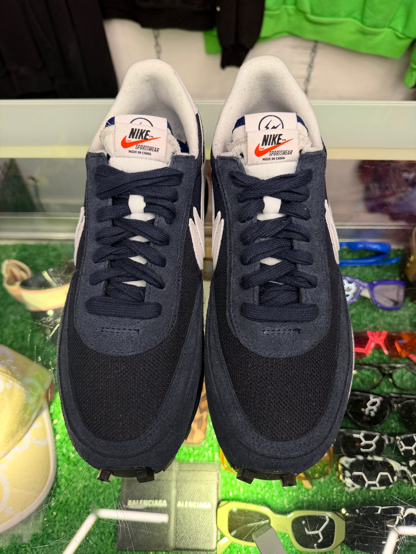 NIKE FRAGMENT SACAI  LD WAFFLE (PRE-OWNED W/ BOX)