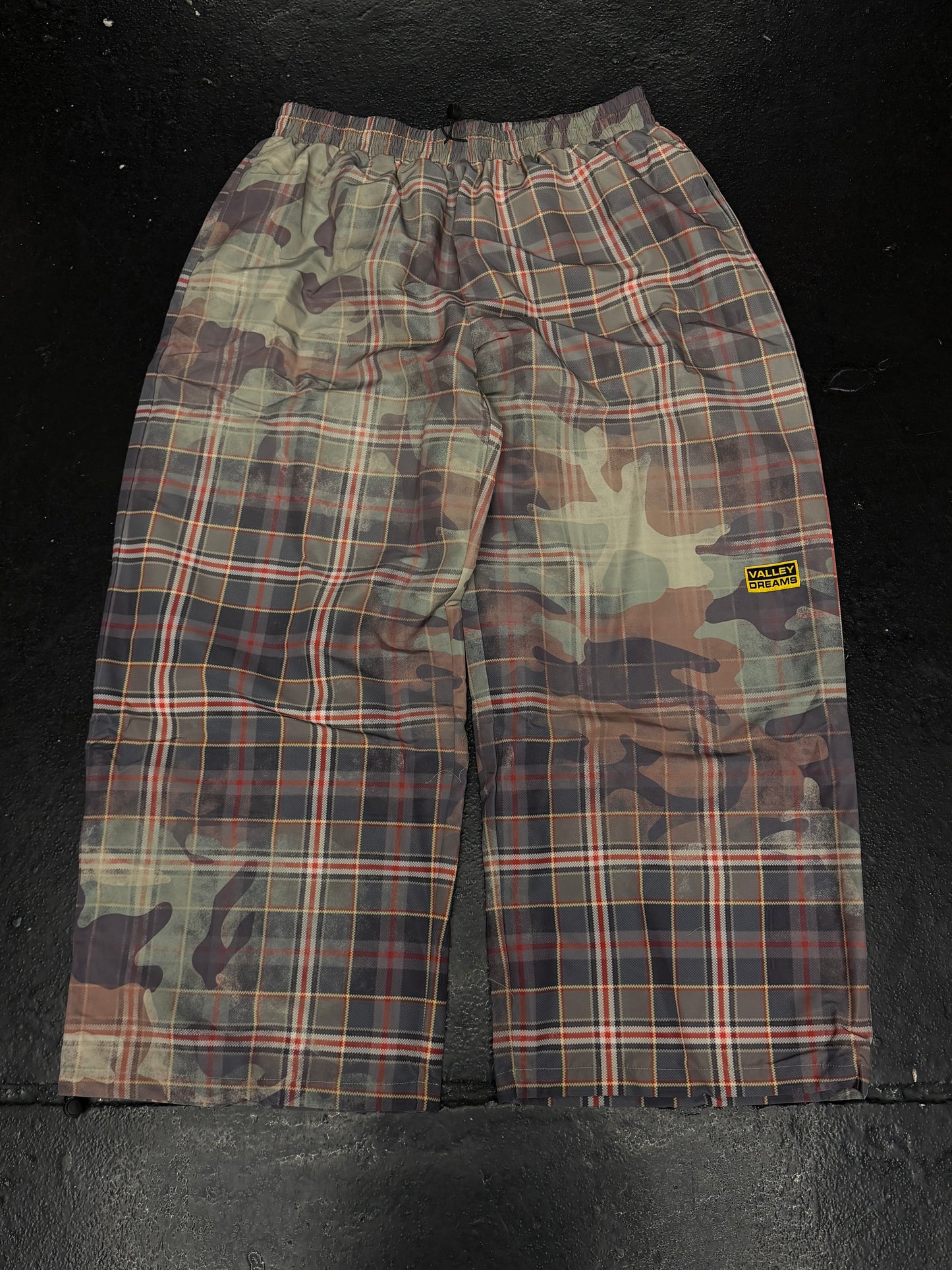 VALE FOREVER SOLIDER RAIN SWISH PANTS (BRAND NEW)