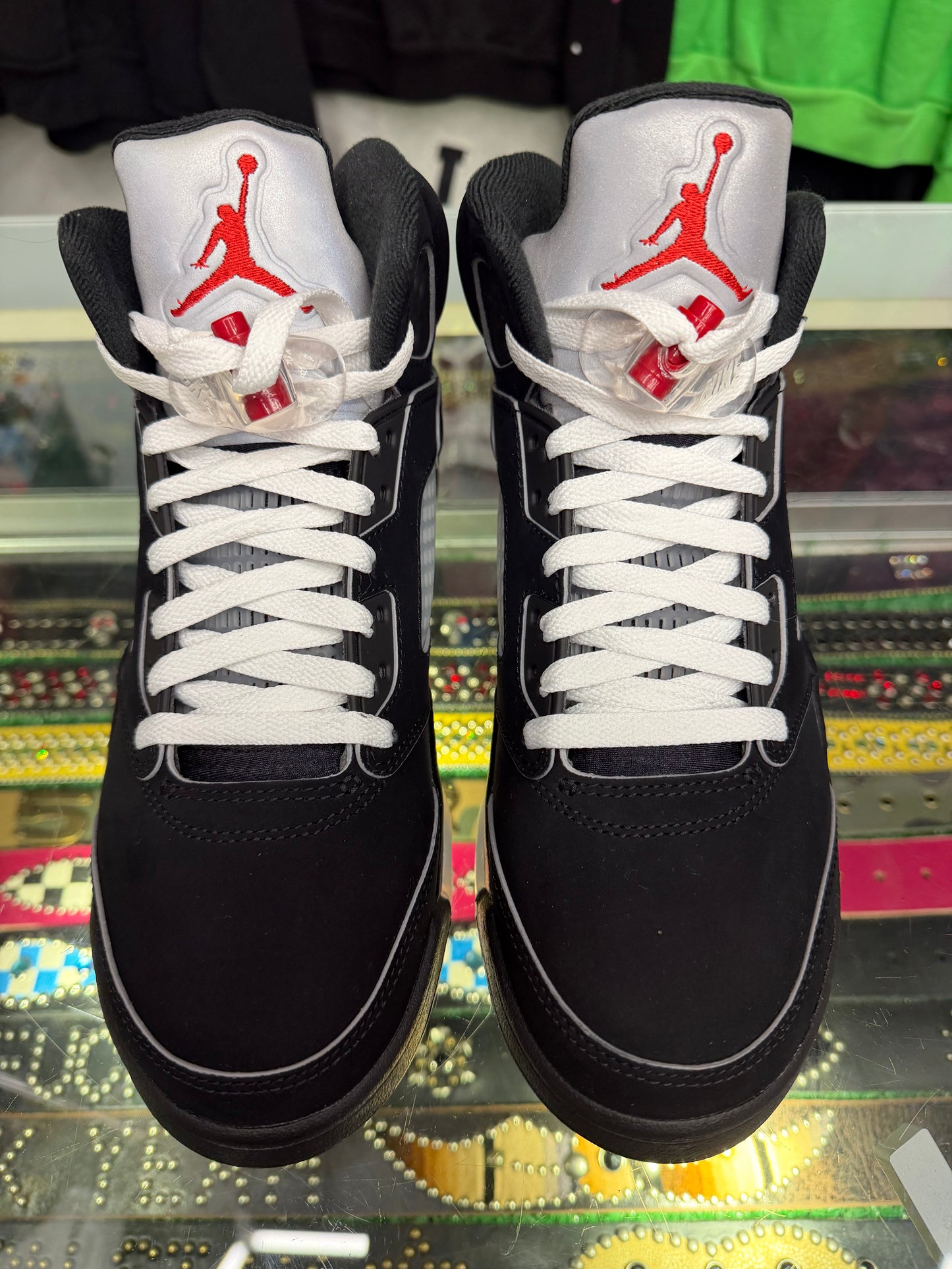 JORDAN 5 METALLIC BLACK (PRE-OWNED W/ BOX)