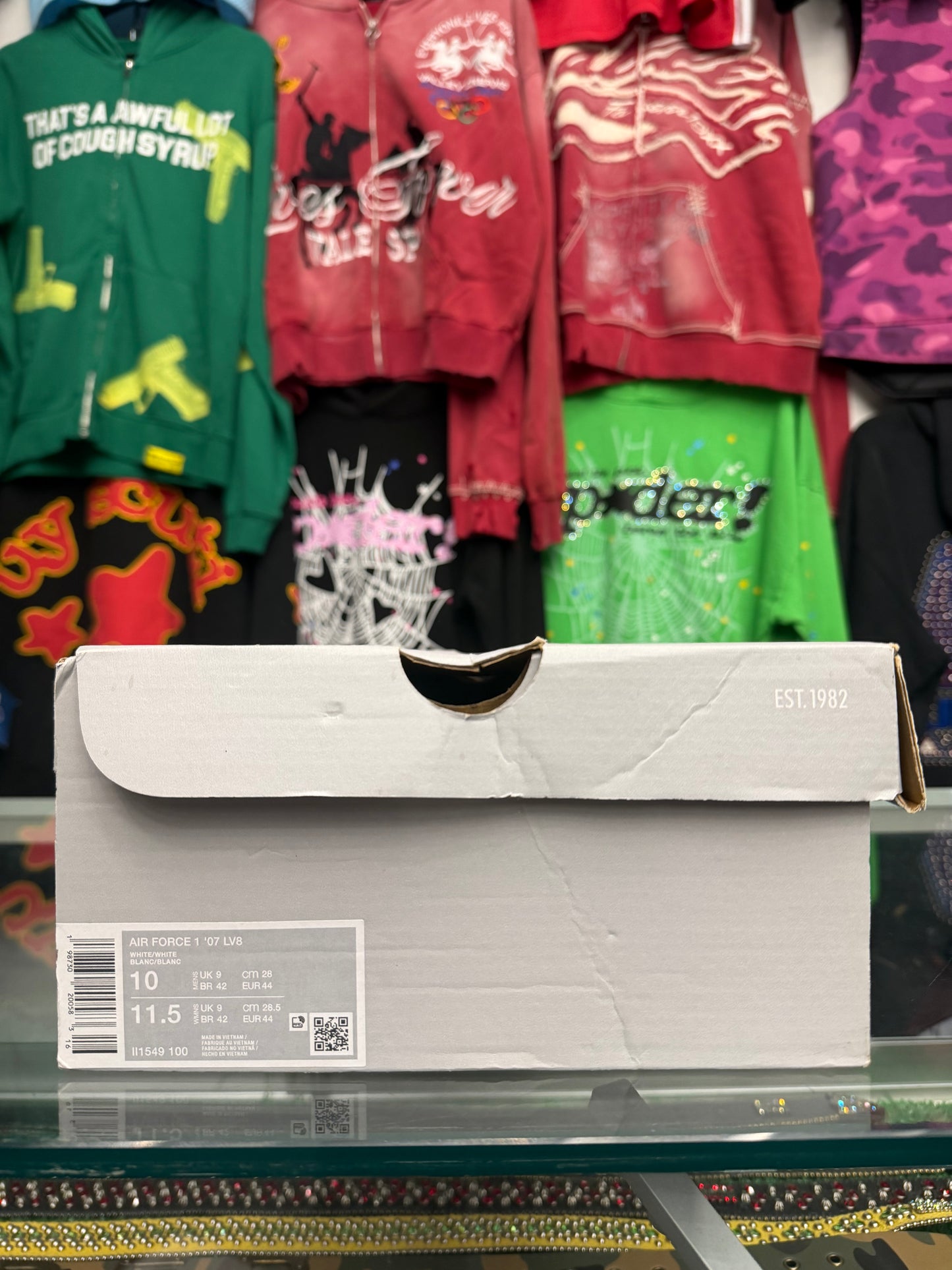 AIR FORCE 1 LV8 WORLD TOUR (PRE-OWNED W/ BOX)