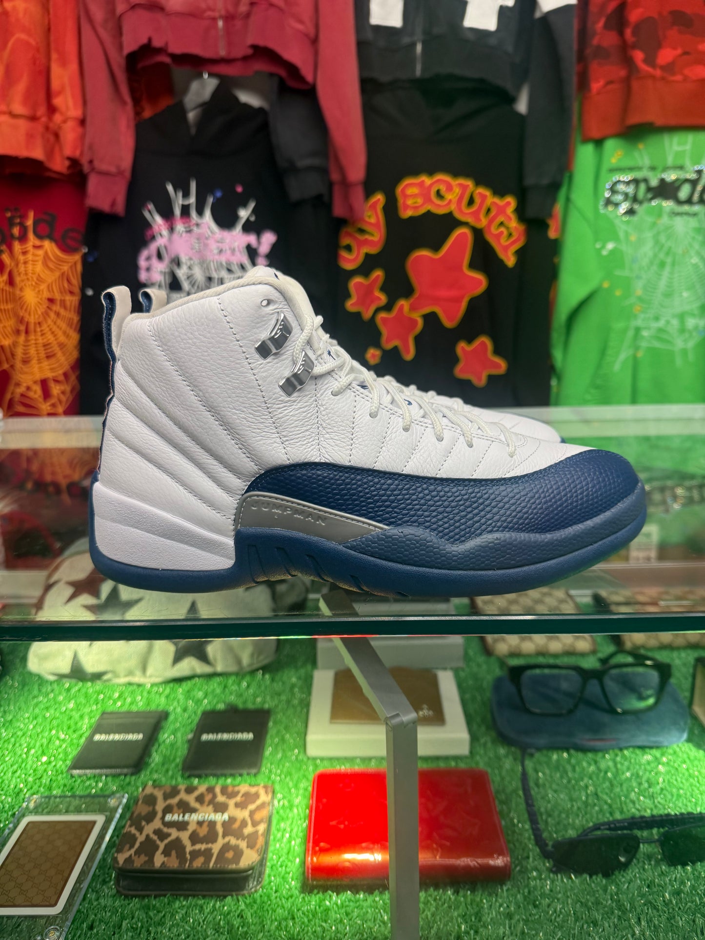 JORDAN 12 RETRO FRENCH BLUE (PRE-OWNED)