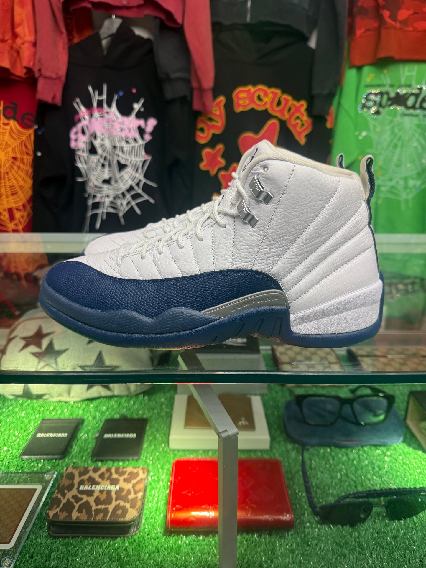 JORDAN 12 RETRO FRENCH BLUE (PRE-OWNED)