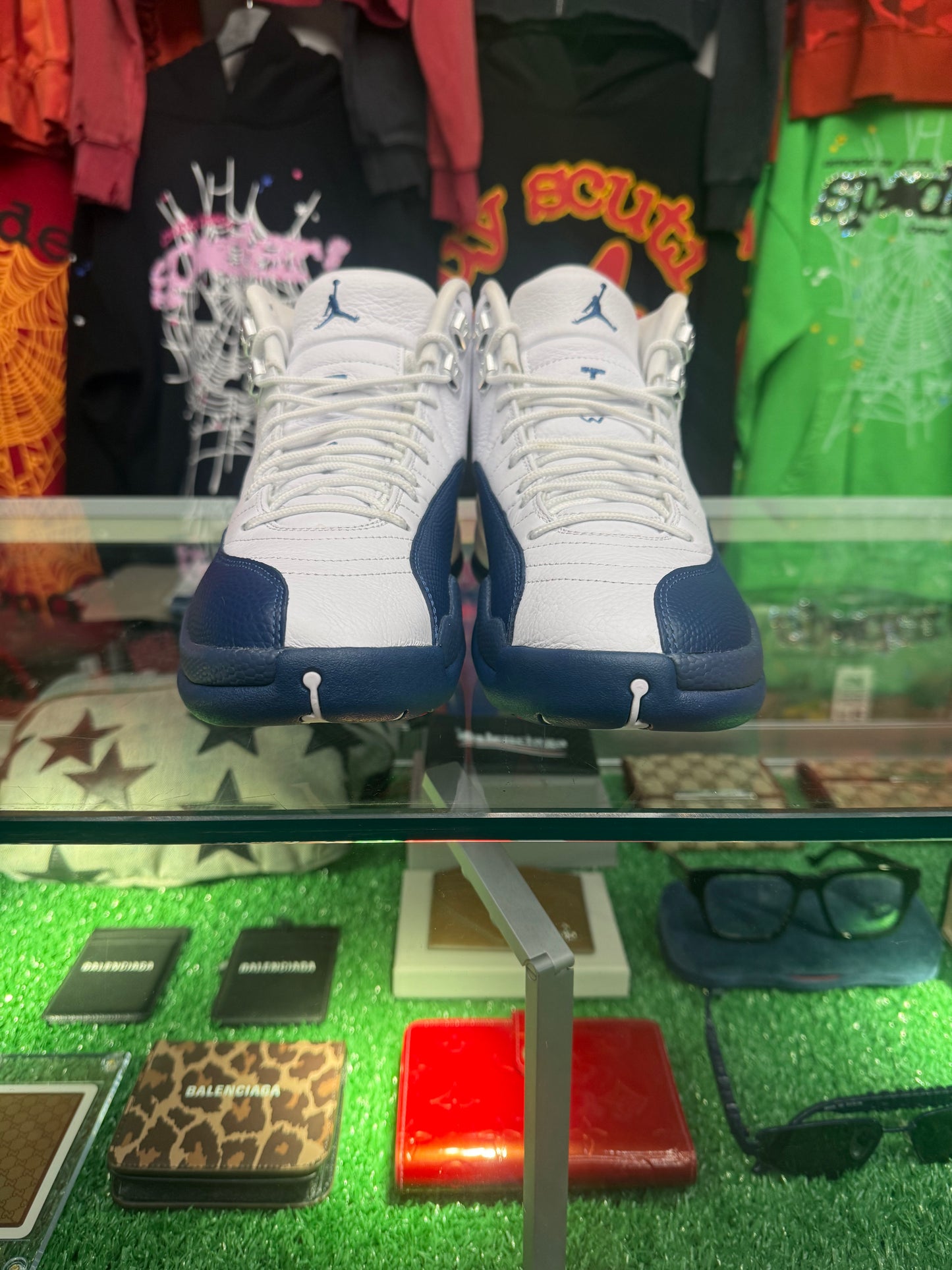 JORDAN 12 RETRO FRENCH BLUE (PRE-OWNED)