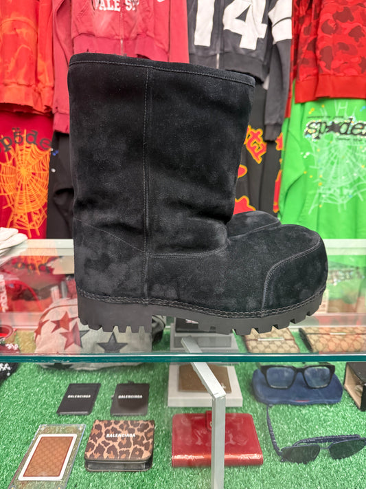 BALENCIAGA ALASKA LOW BOOT (PRE-OWNED)
