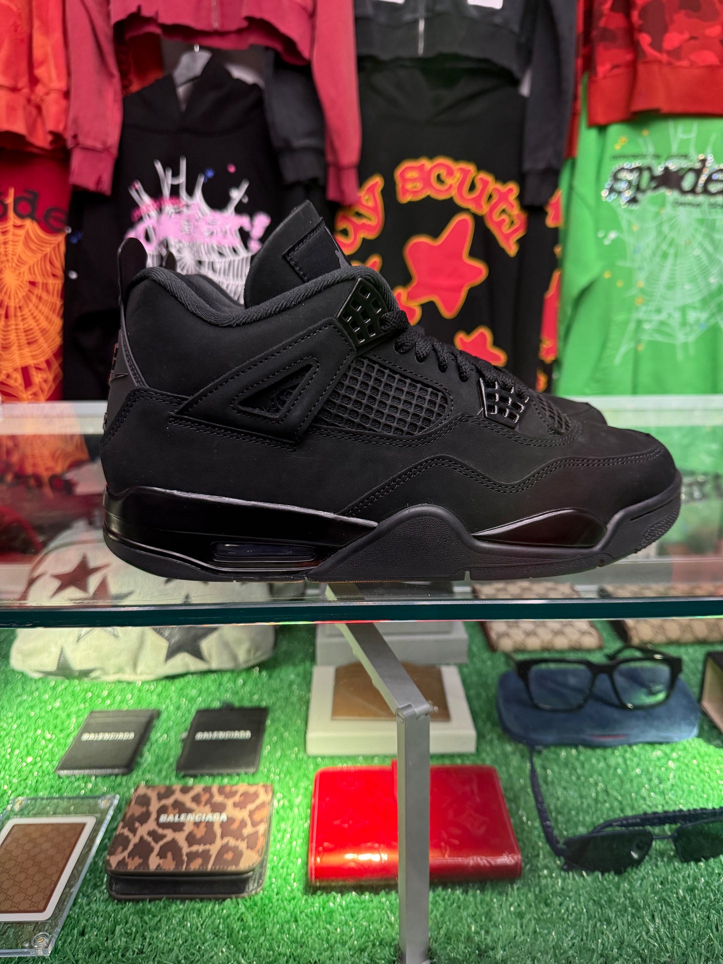 JORDAN 4 RETRO BLACK CAT (PRE-OWNED W/ BOX)