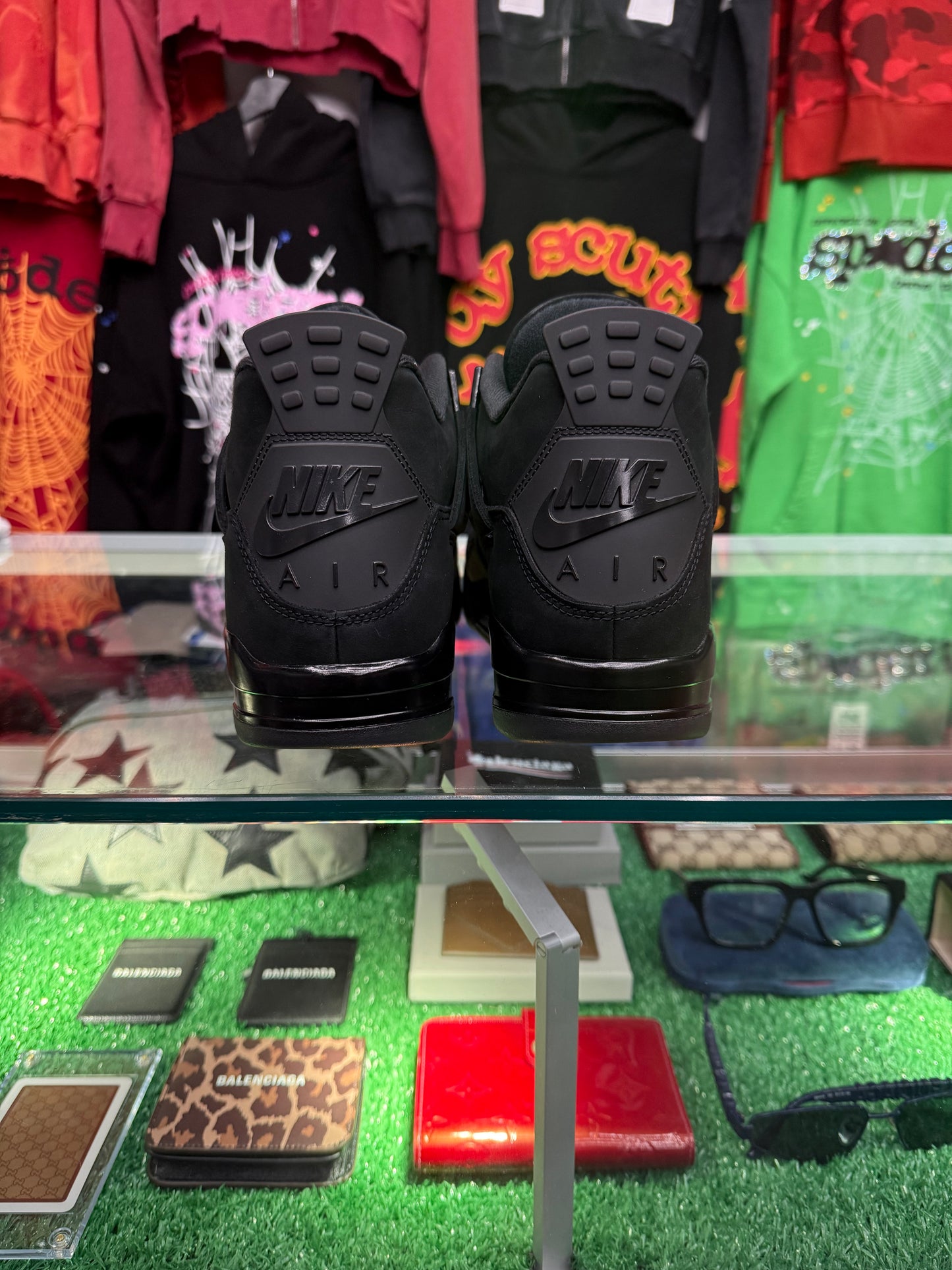 JORDAN 4 RETRO BLACK CAT (PRE-OWNED W/ BOX)