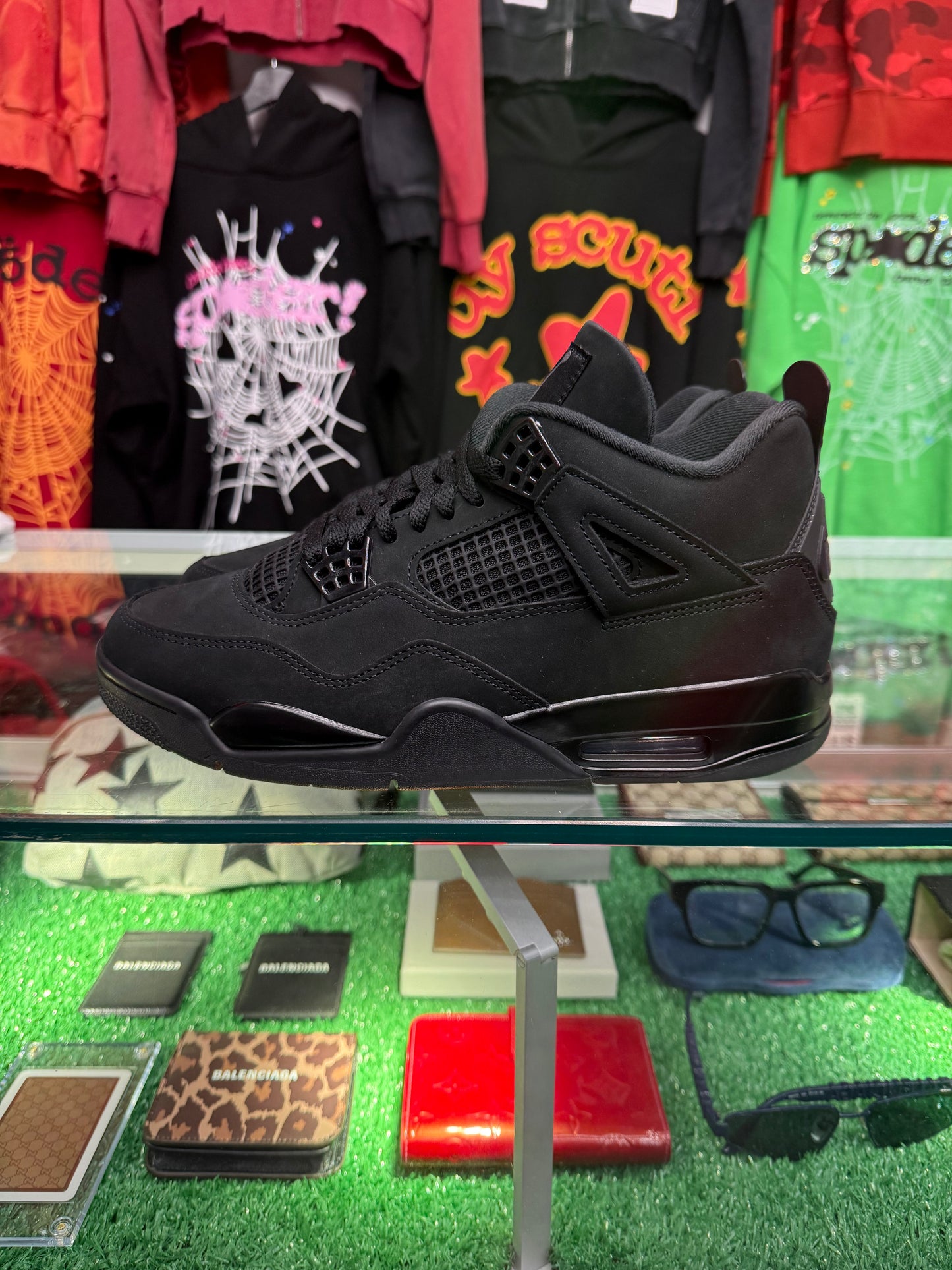 JORDAN 4 RETRO BLACK CAT (PRE-OWNED W/ BOX)