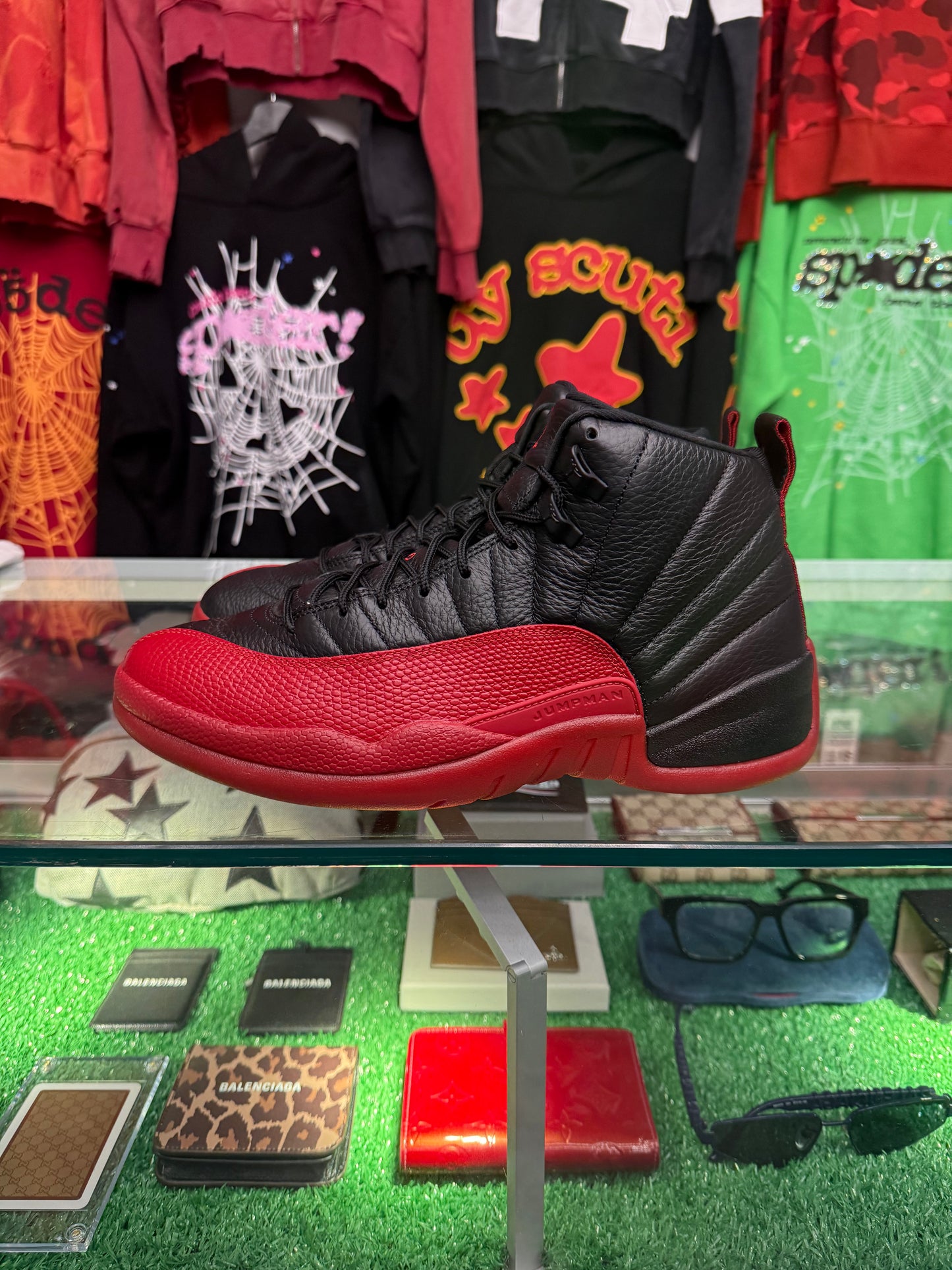 JORDAN RETRO 12 FLU GAME (PRE-OWNED W/ BOX)