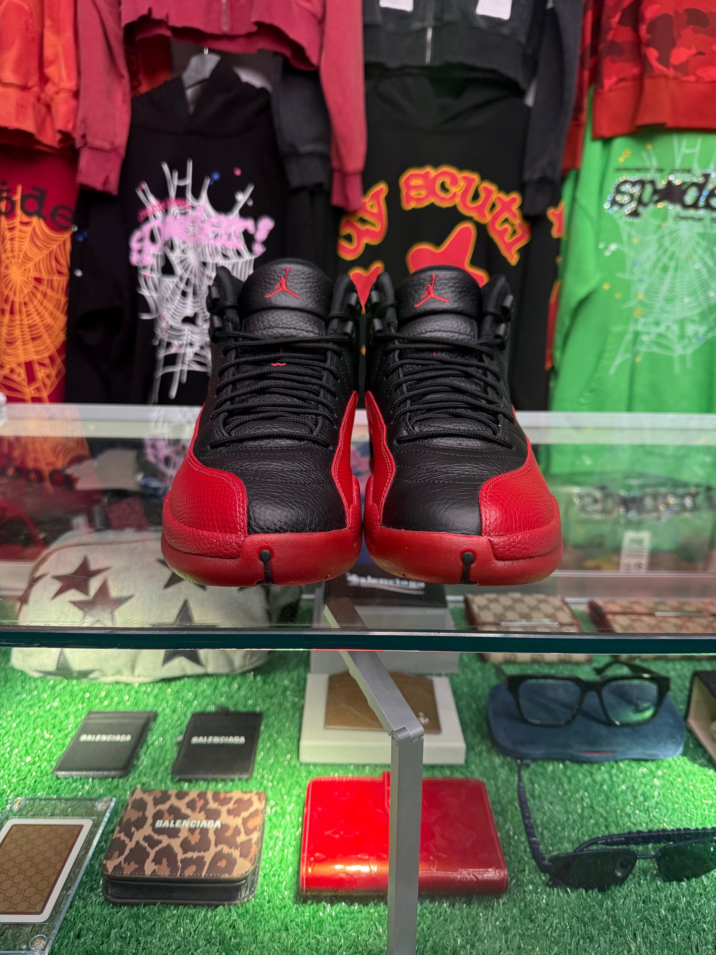 JORDAN RETRO 12 FLU GAME (PRE-OWNED W/ BOX)