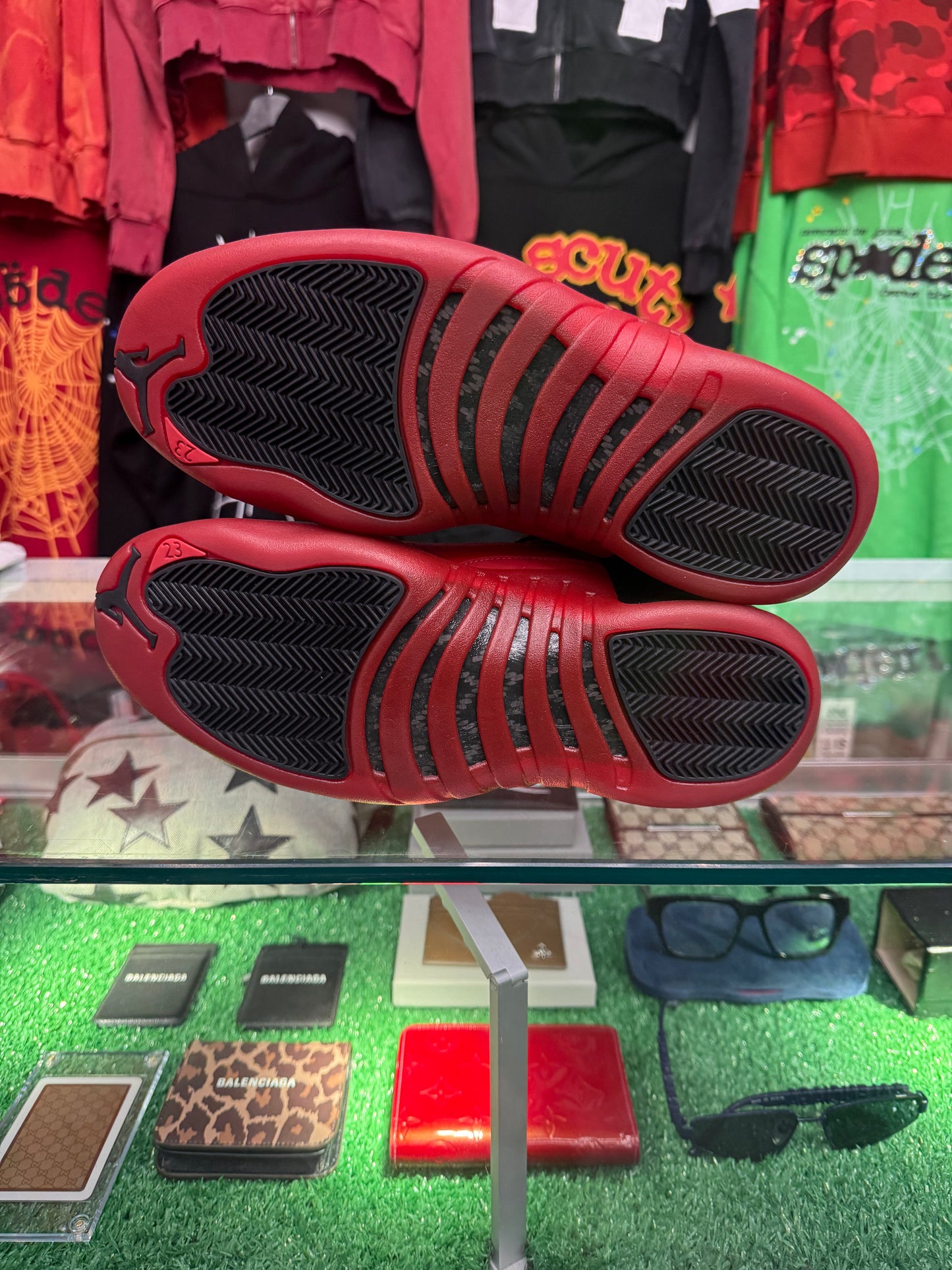 JORDAN RETRO 12 FLU GAME (PRE-OWNED W/ BOX)