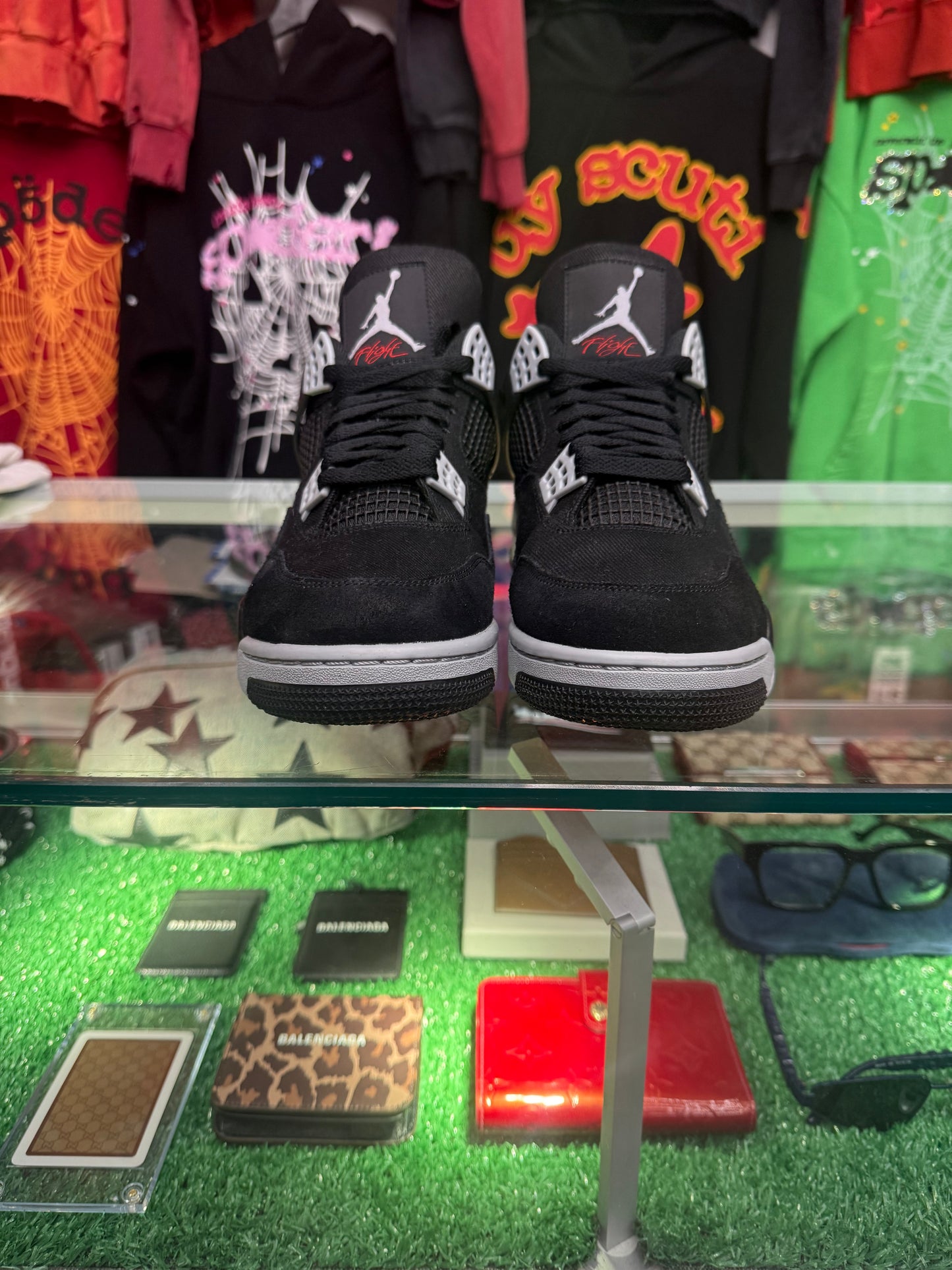JORDAN 4 RETRO SE BLACK CANVAS (PRE-OWNED W/ BOX)