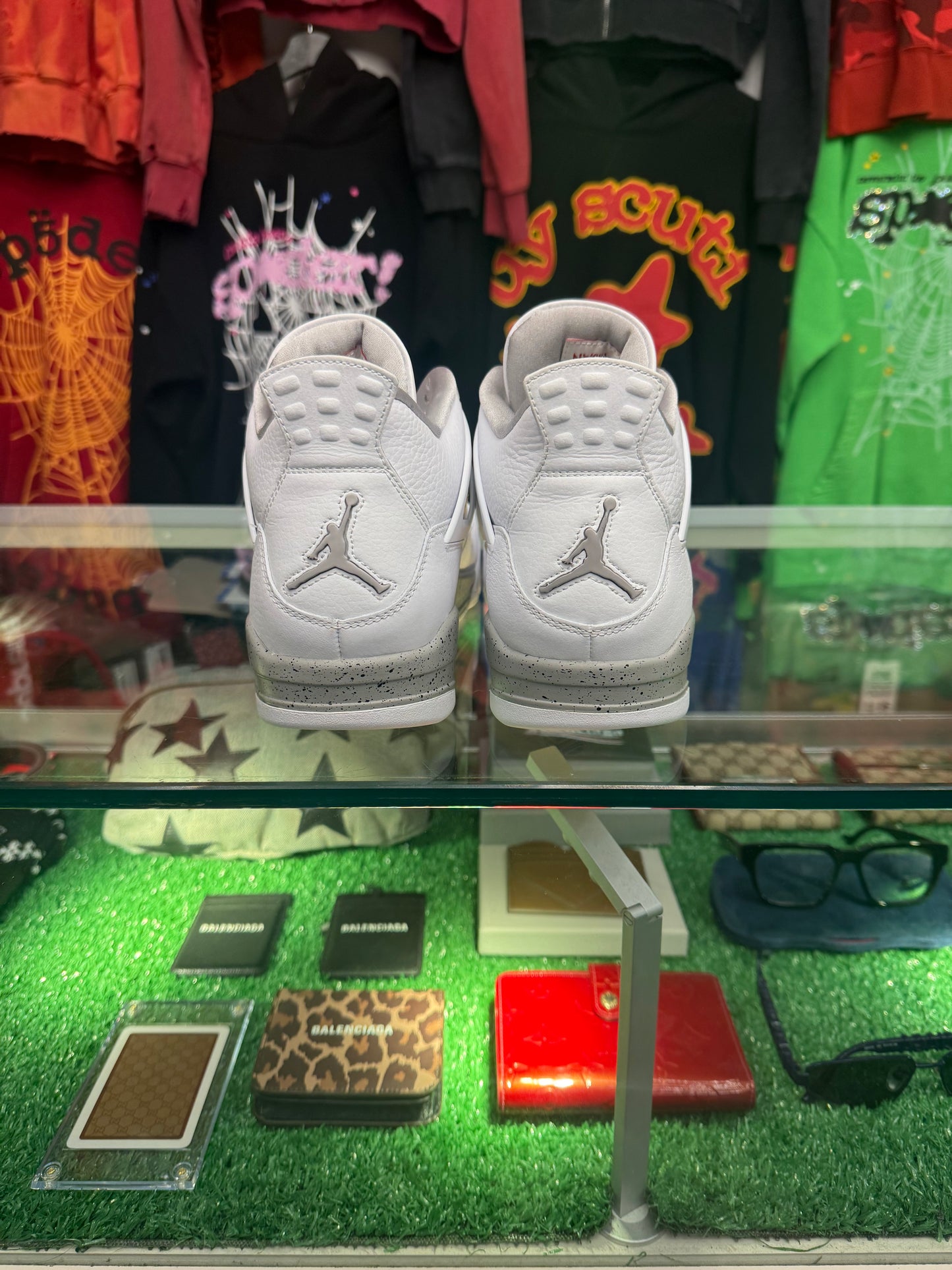 JORDAN 4 RETRO WHITE OREO (PRE-OWNED W/ BOX)