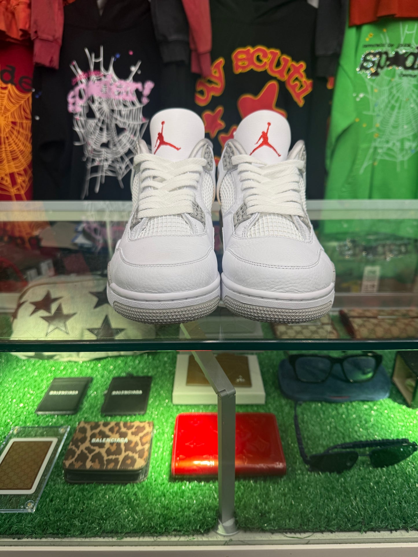 JORDAN 4 RETRO WHITE OREO (PRE-OWNED W/ BOX)